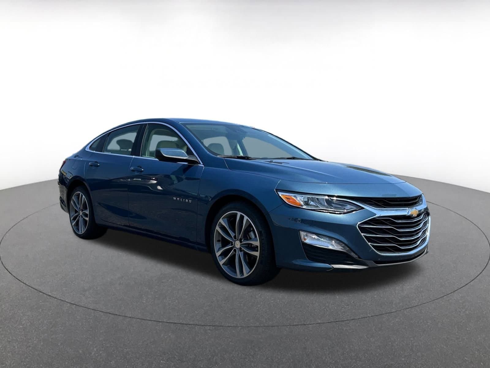 Thumbnail: 2024 Chevrolet Malibu - 1