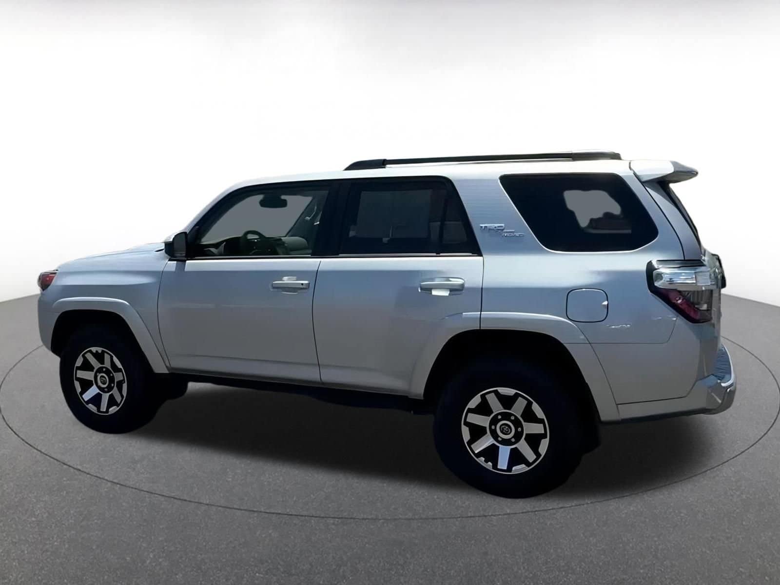 Thumbnail: 2024 Toyota 4Runner - 10