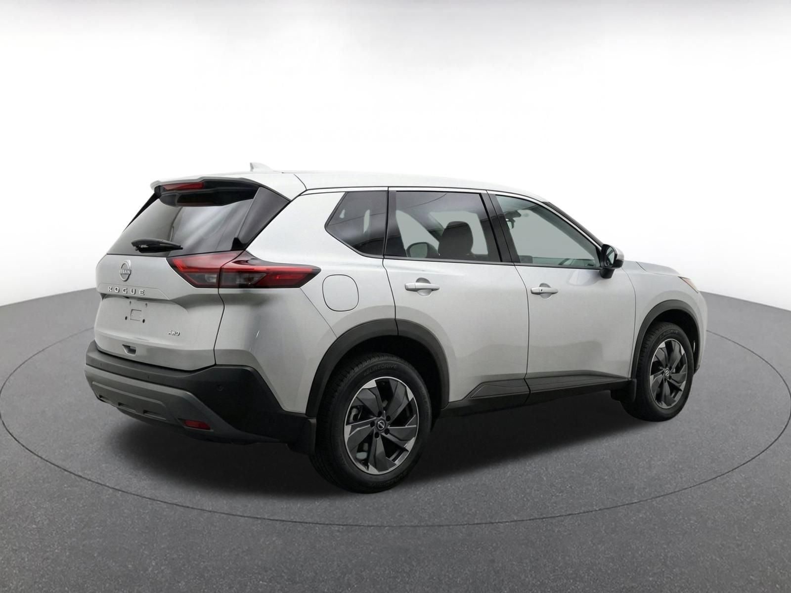 Thumbnail: 2025 Nissan Rogue - 10