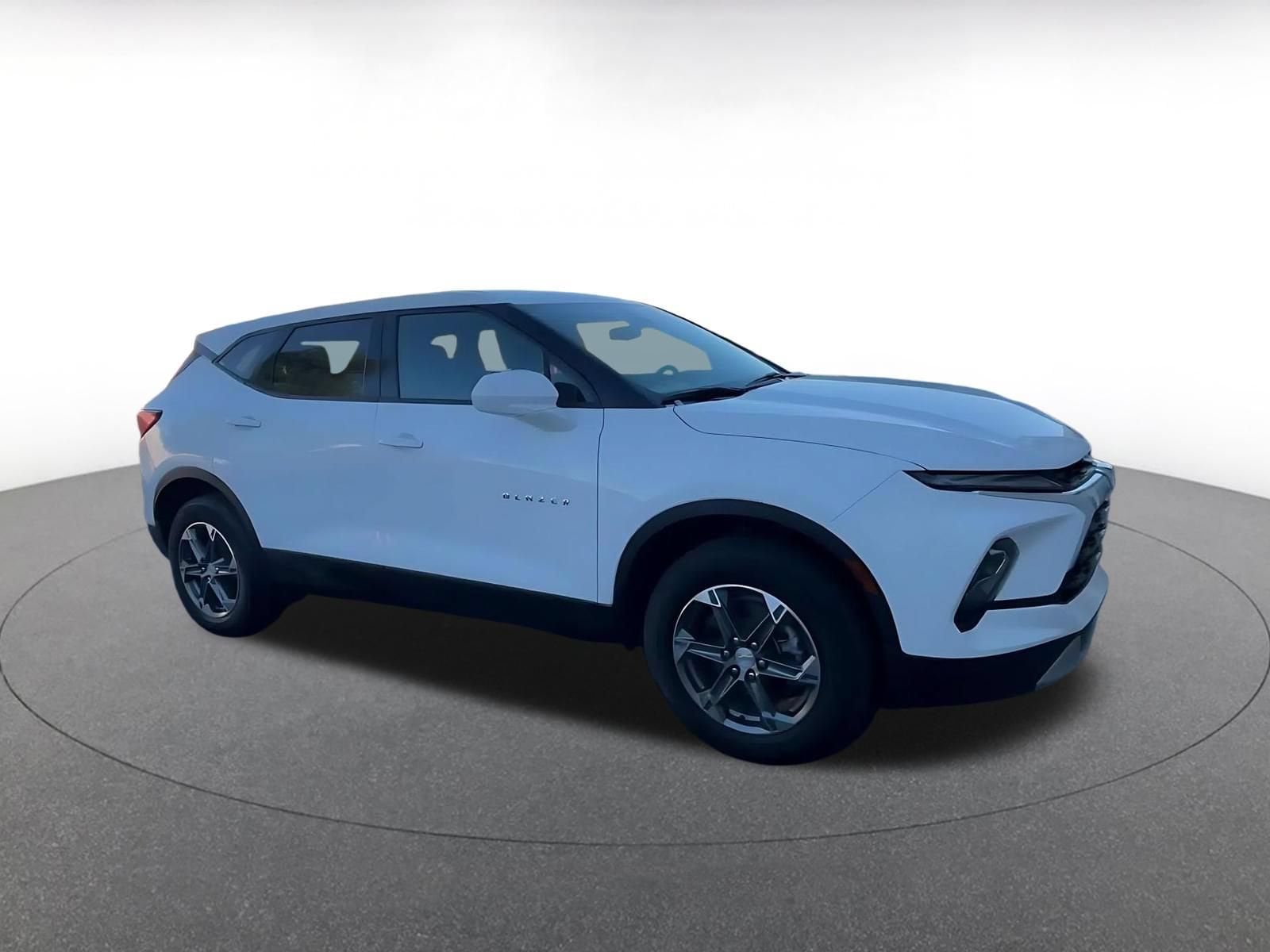Thumbnail: 2025 Chevrolet Blazer - 2
