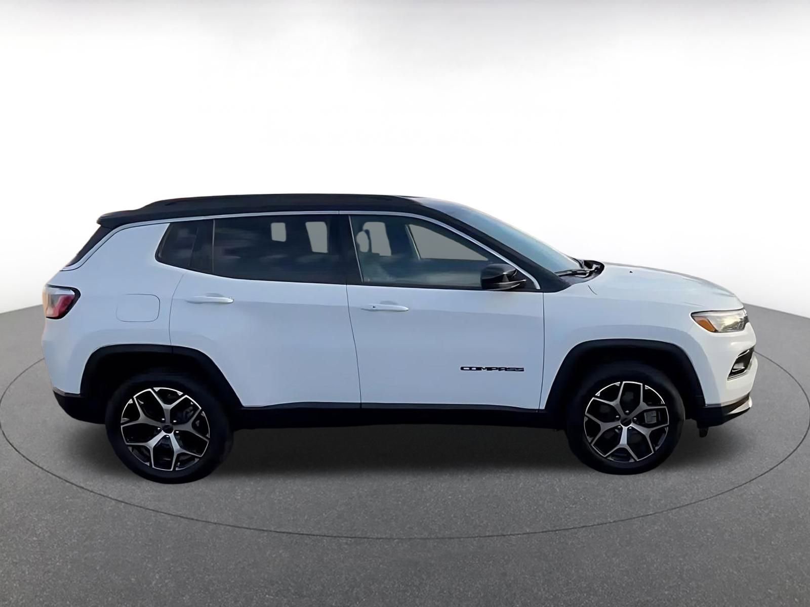 Thumbnail: 2025 Jeep Compass - 16