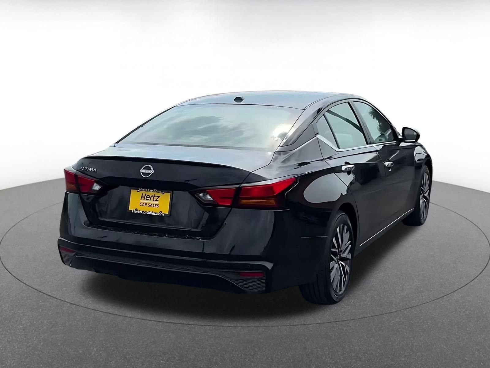 Thumbnail: 2025 Nissan Altima - 11