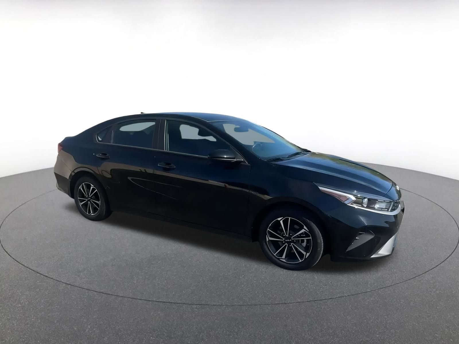 Thumbnail: 2024 Kia Forte - 2