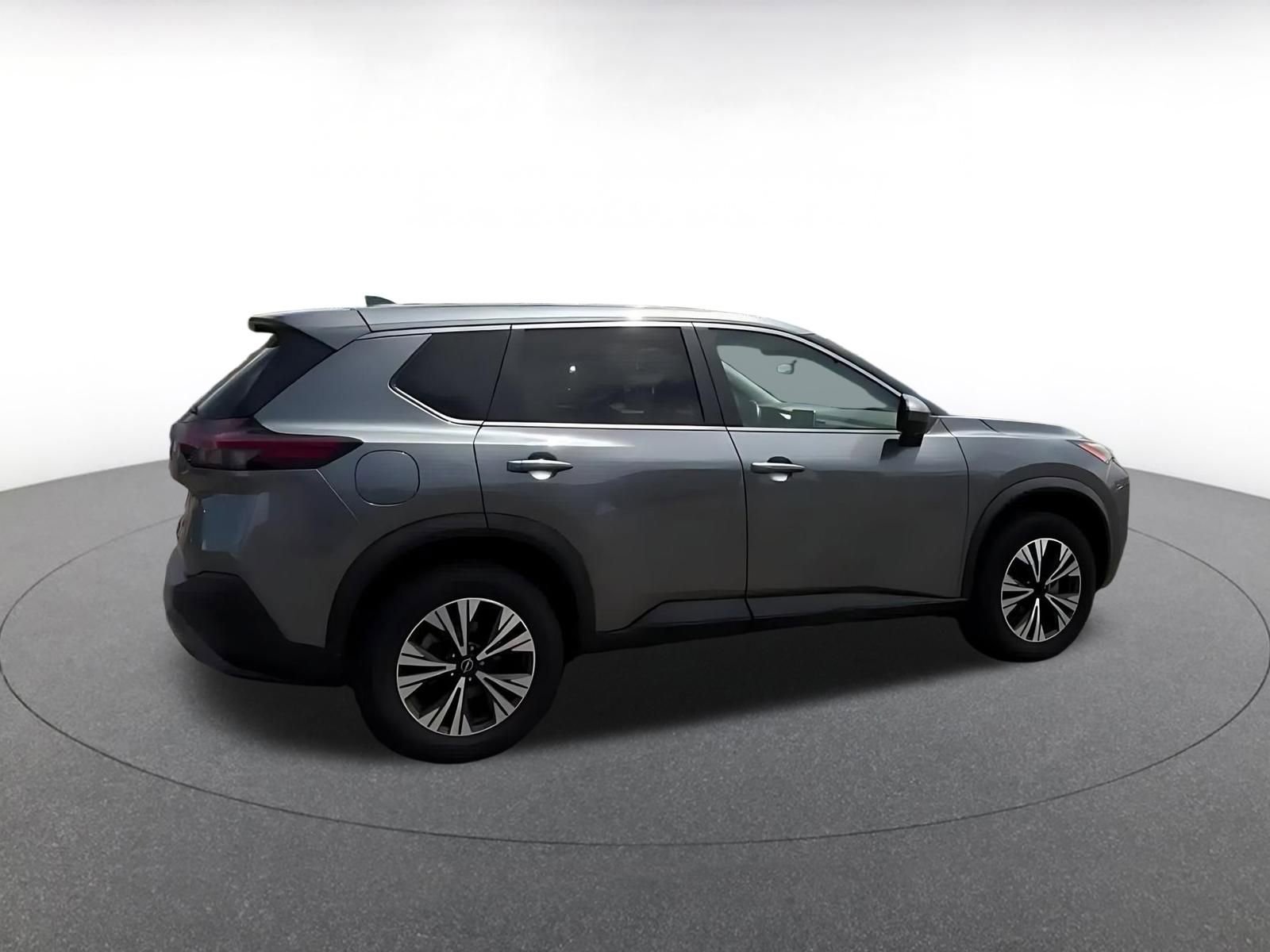 Thumbnail: 2023 Nissan Rogue - 15
