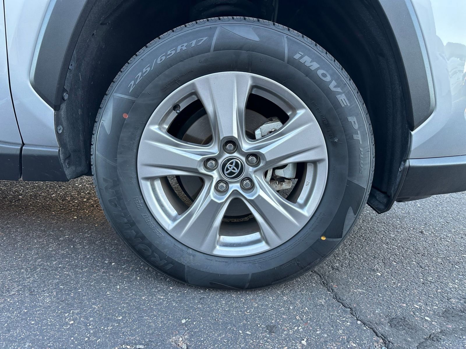 Thumbnail: 2025 Toyota RAV4 - 29