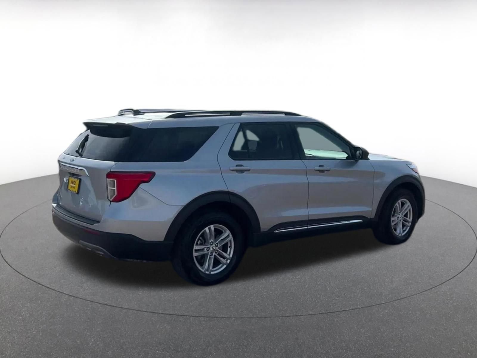 Thumbnail: 2023 Ford Explorer - 15