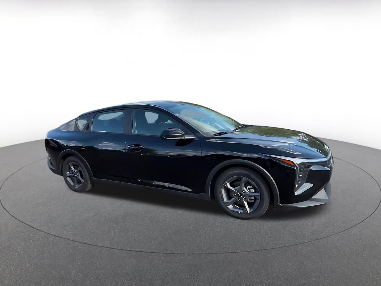 Thumbnail: 2025 Kia K4 - 2