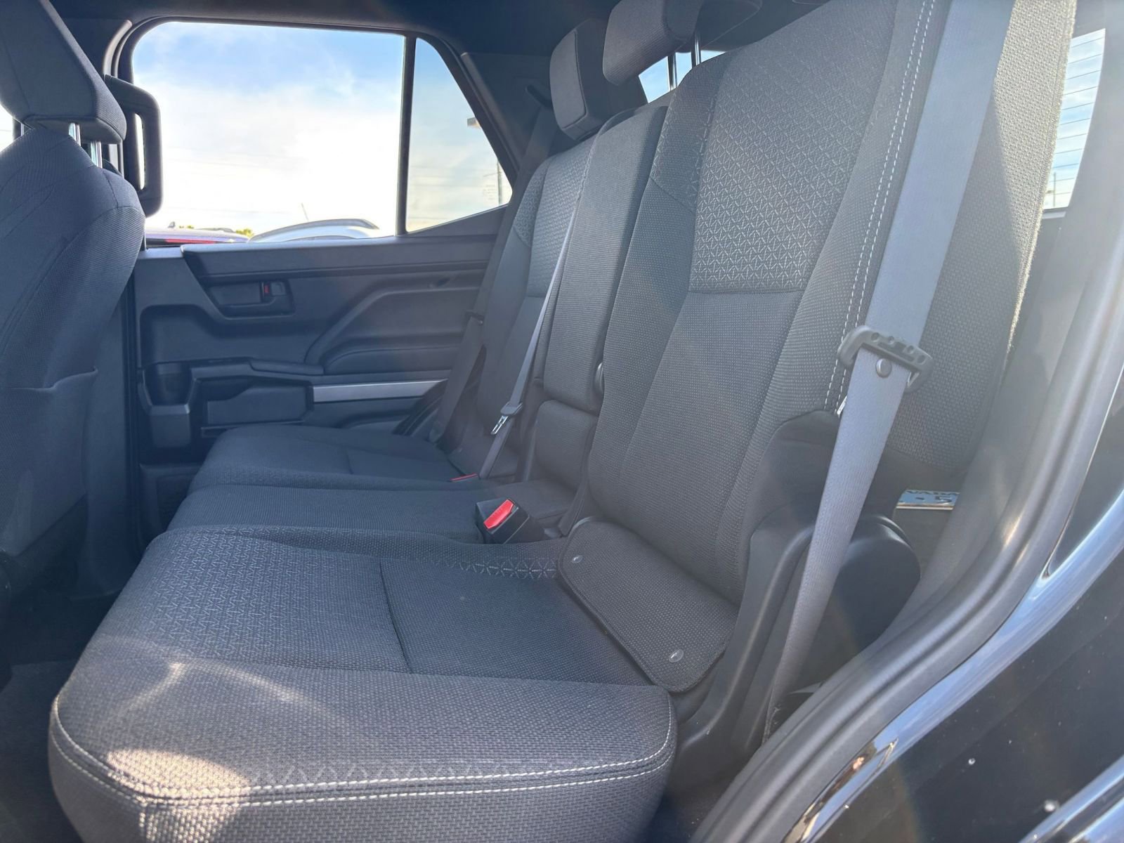 Thumbnail: 2025 Toyota 4Runner - 25