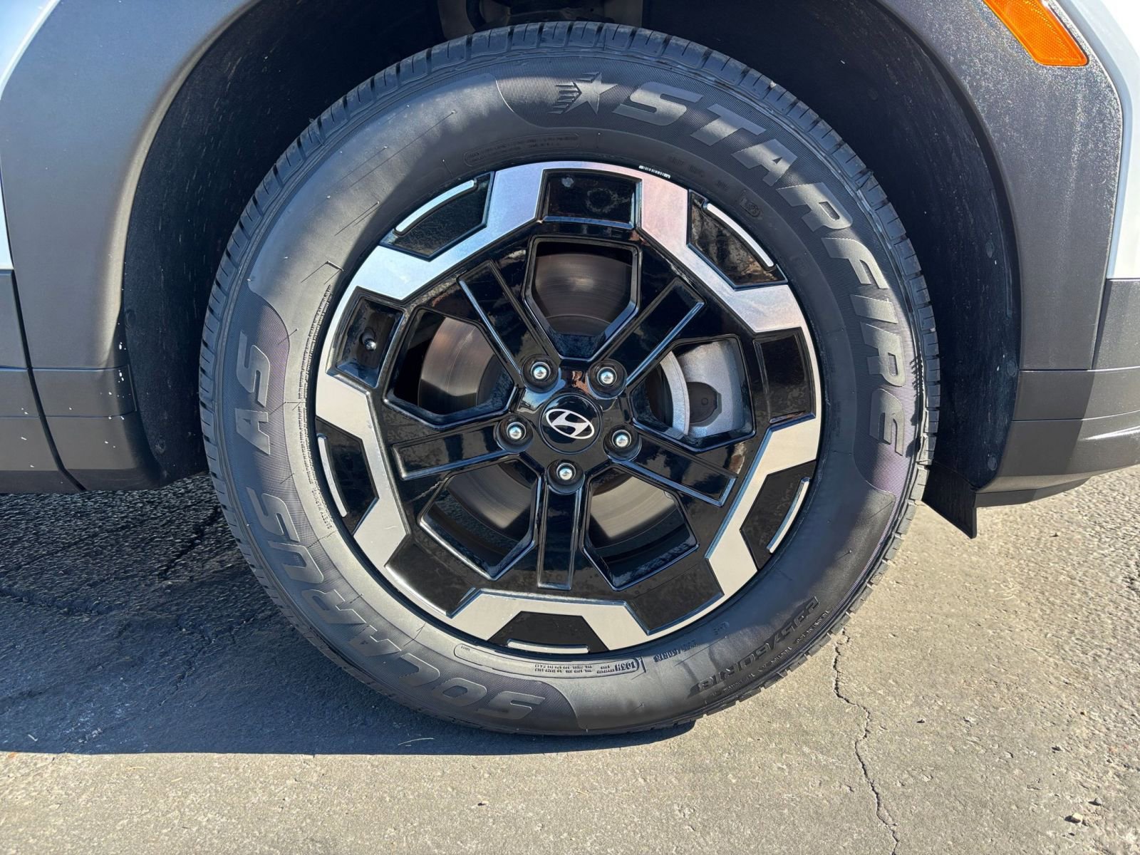 Thumbnail: 2025 Hyundai Santa Fe - 31