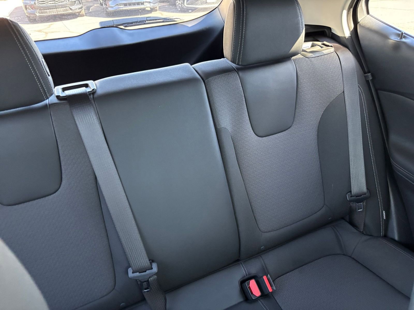 Thumbnail: 2025 Buick Encore GX - 35