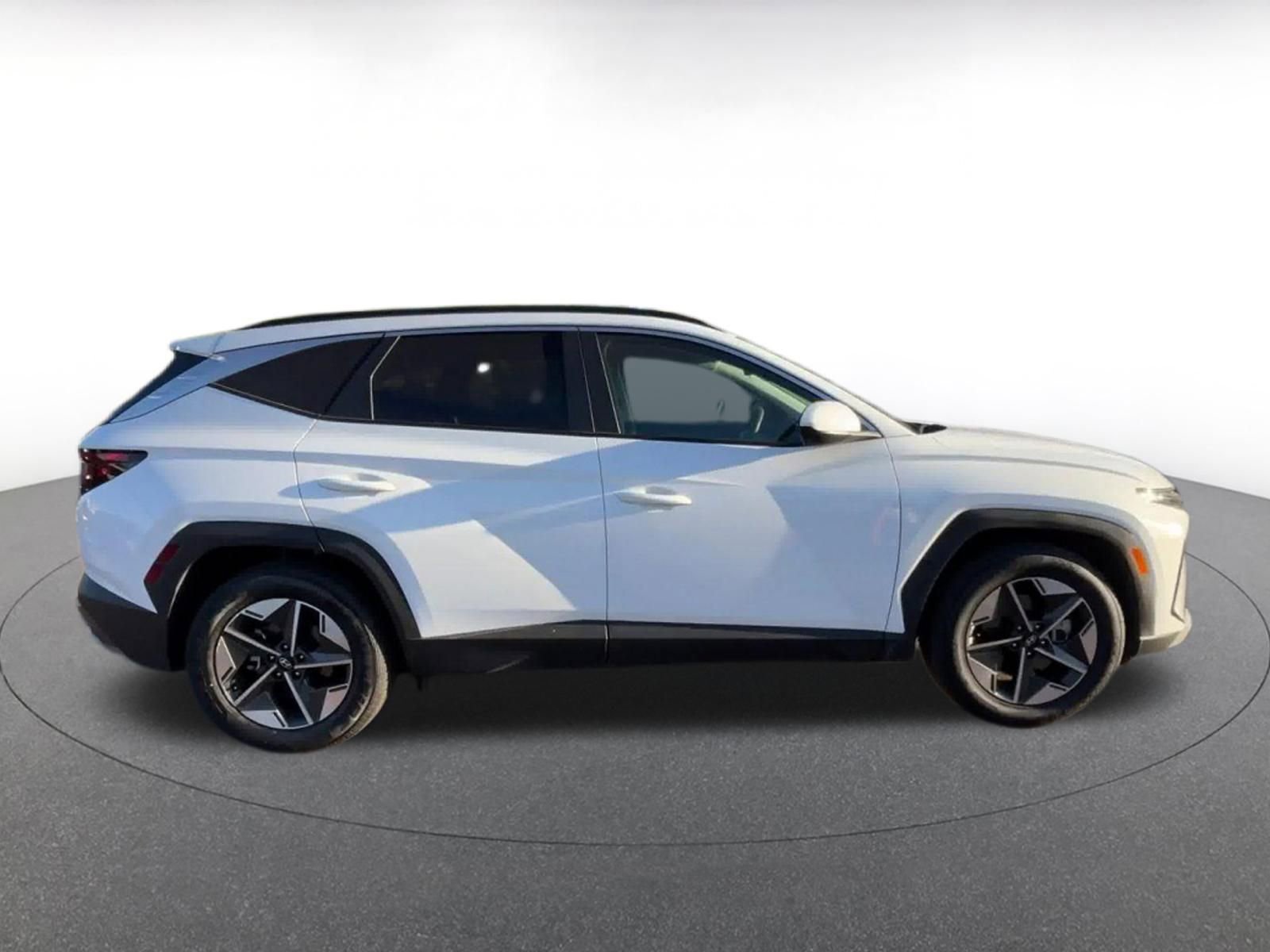 Thumbnail: 2025 Hyundai Tucson - 16