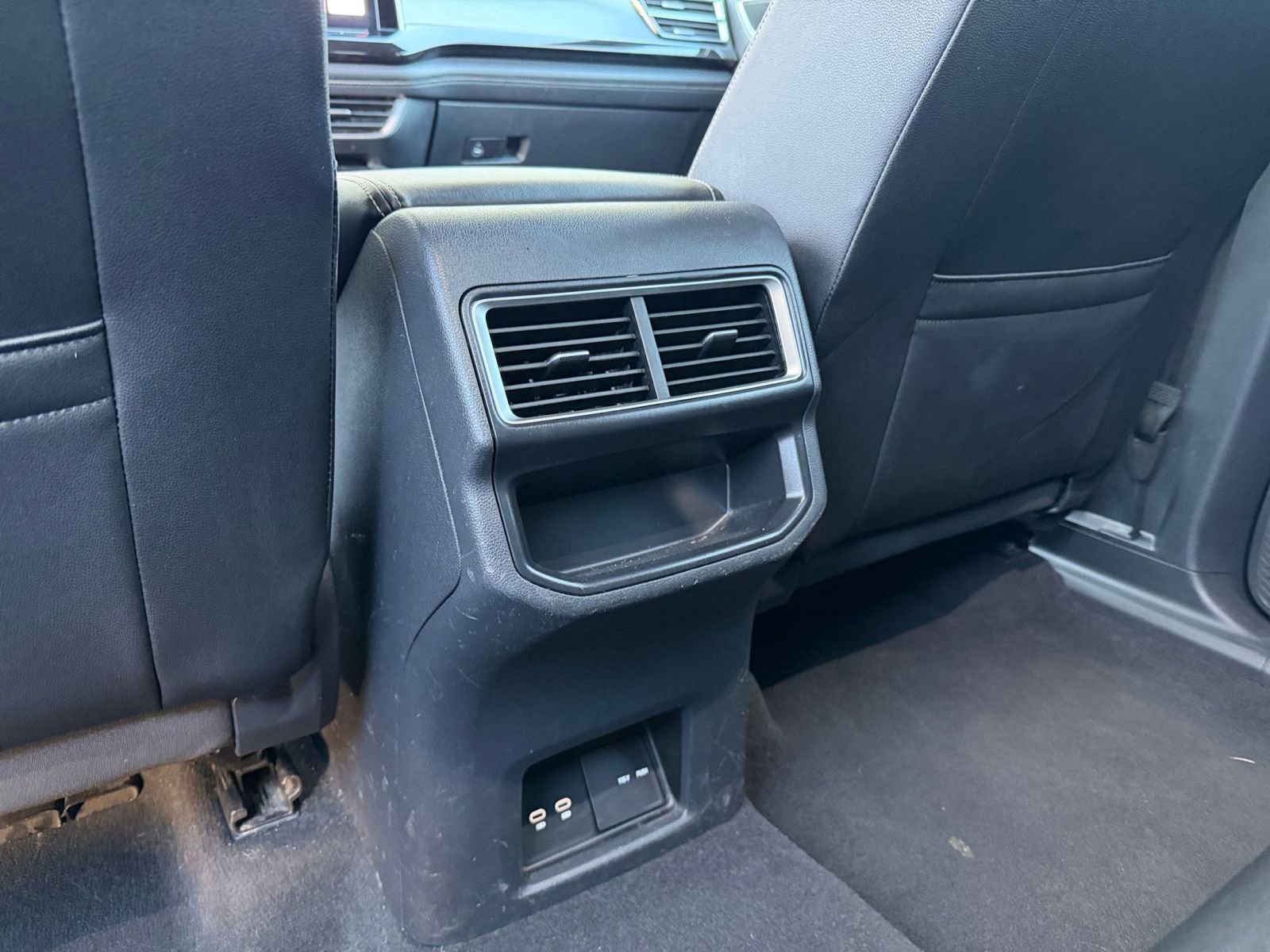 Thumbnail: 2025 Volkswagen Atlas - 24