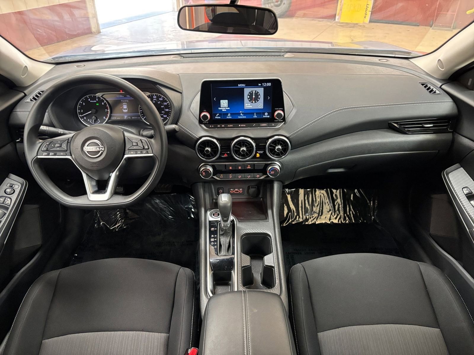 Thumbnail: 2025 Nissan Sentra - 31