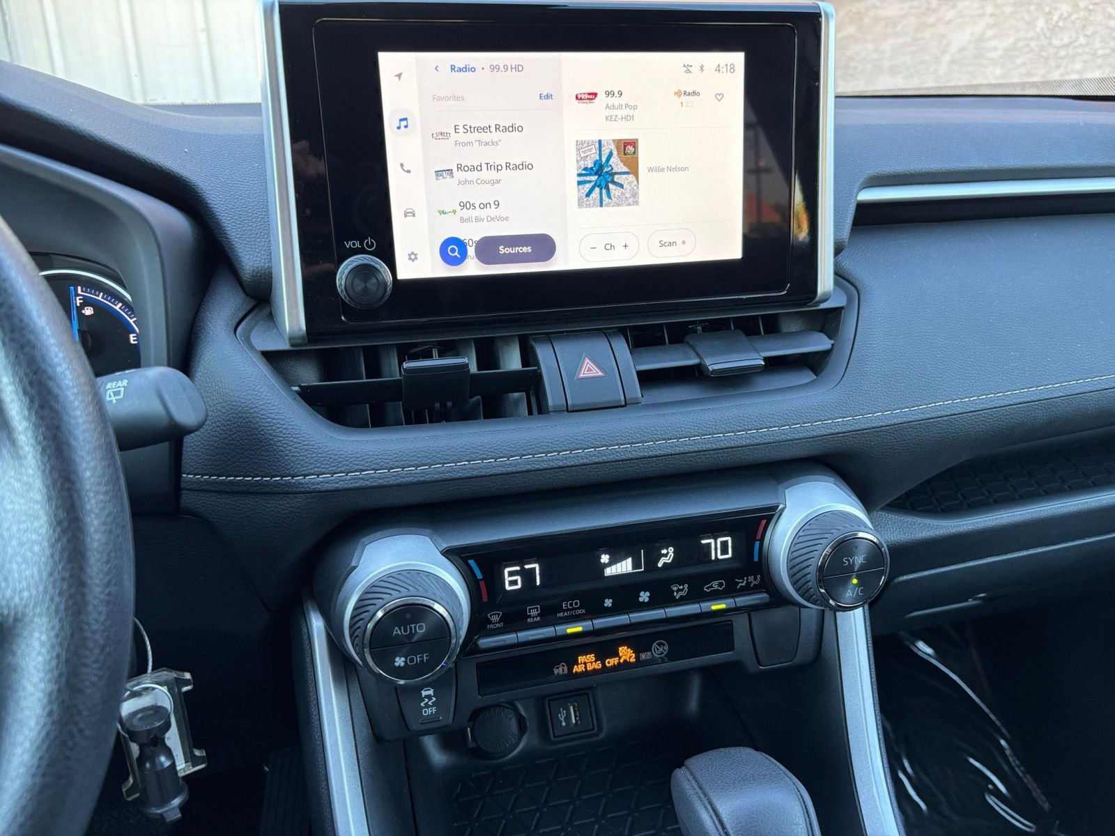 Thumbnail: 2025 Toyota RAV4 - 18