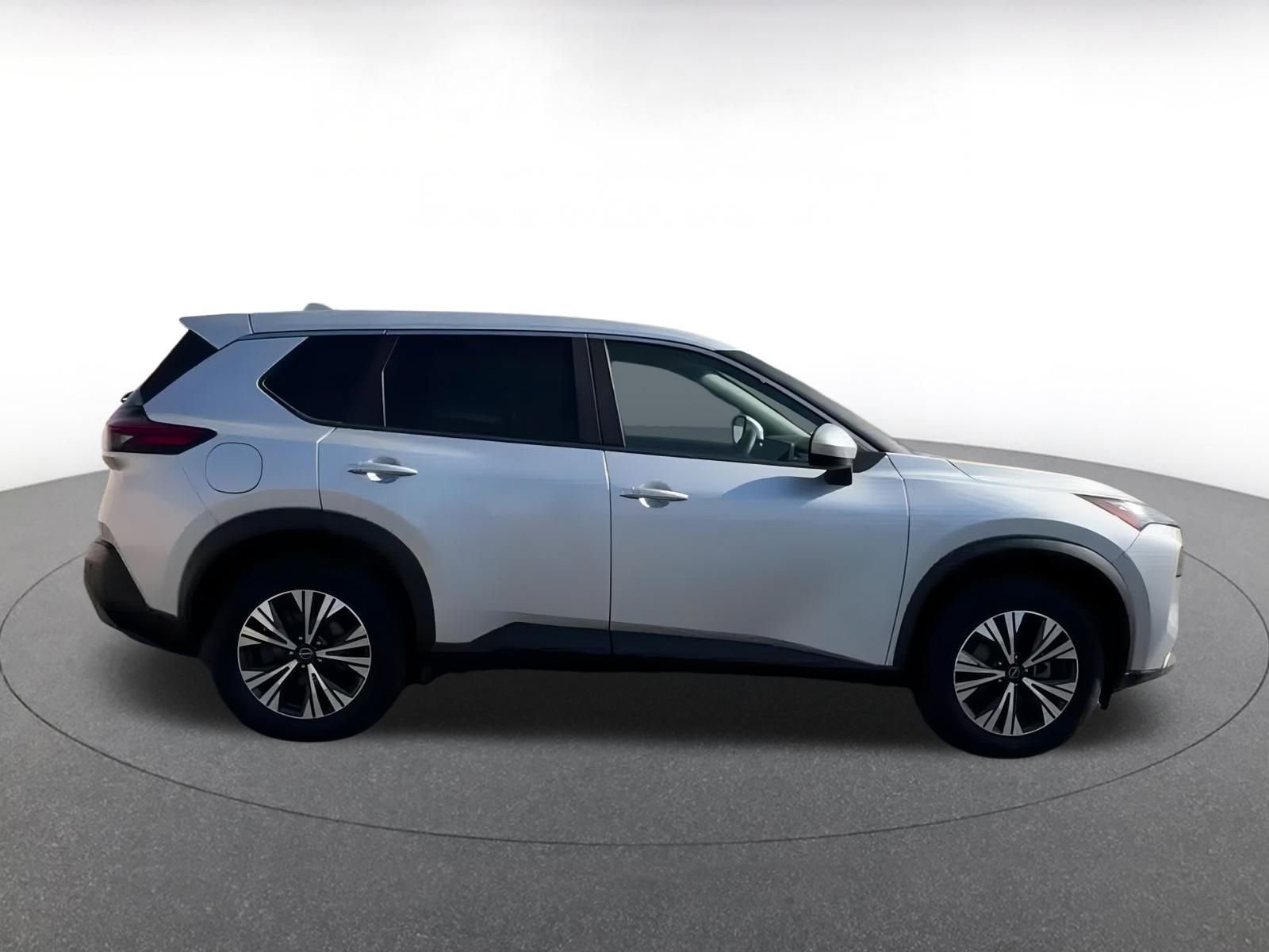 Thumbnail: 2023 Nissan Rogue - 16