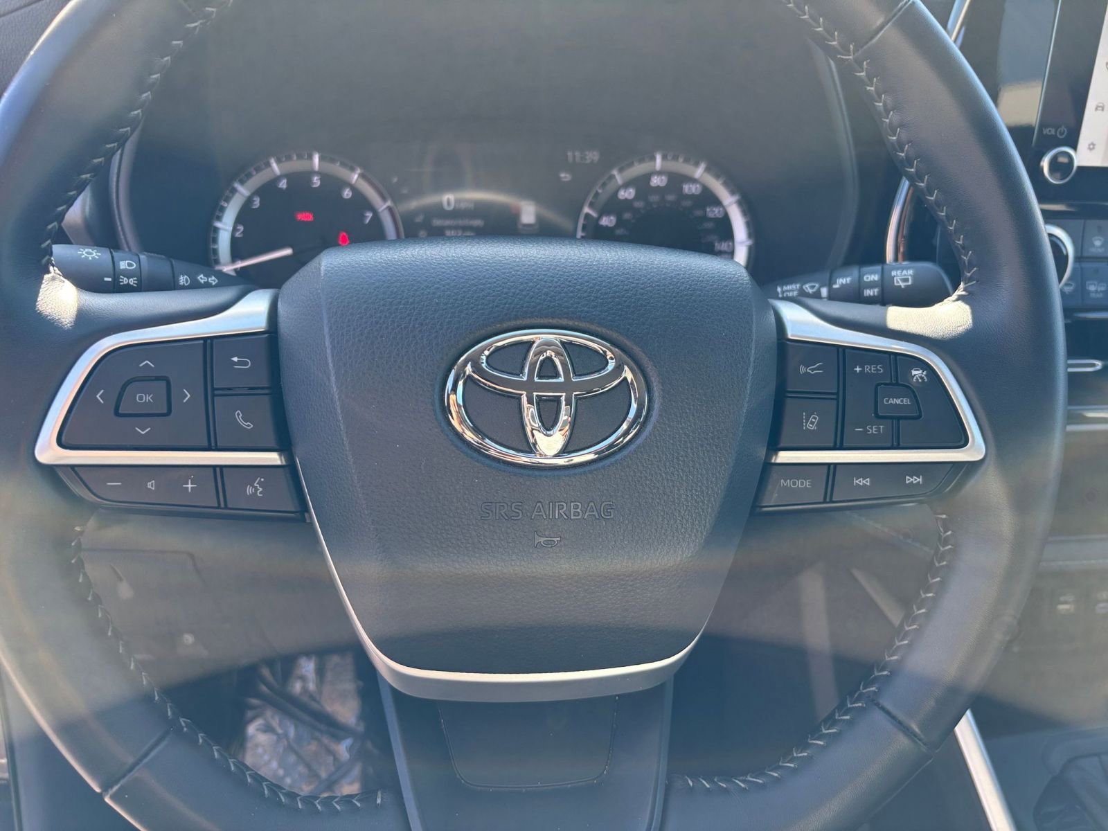 Thumbnail: 2025 Toyota Highlander - 29