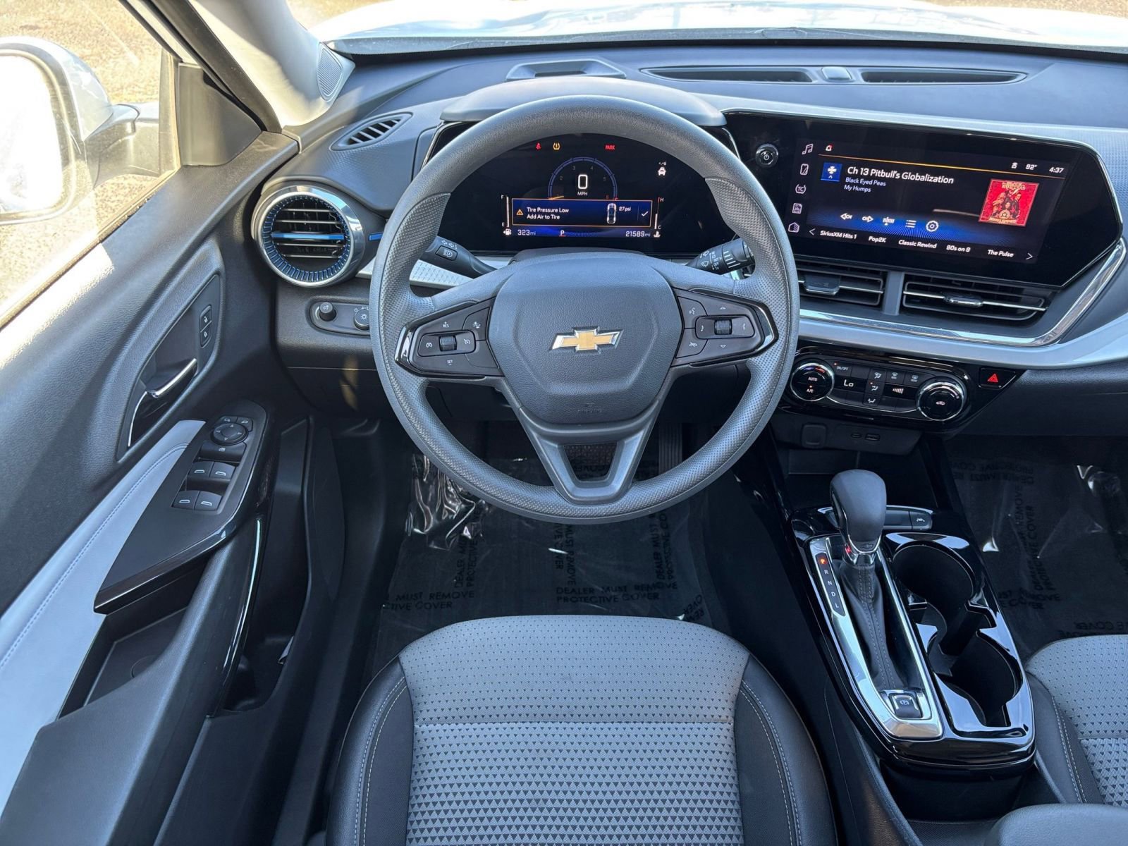 Thumbnail: 2025 Chevrolet Trax - 33