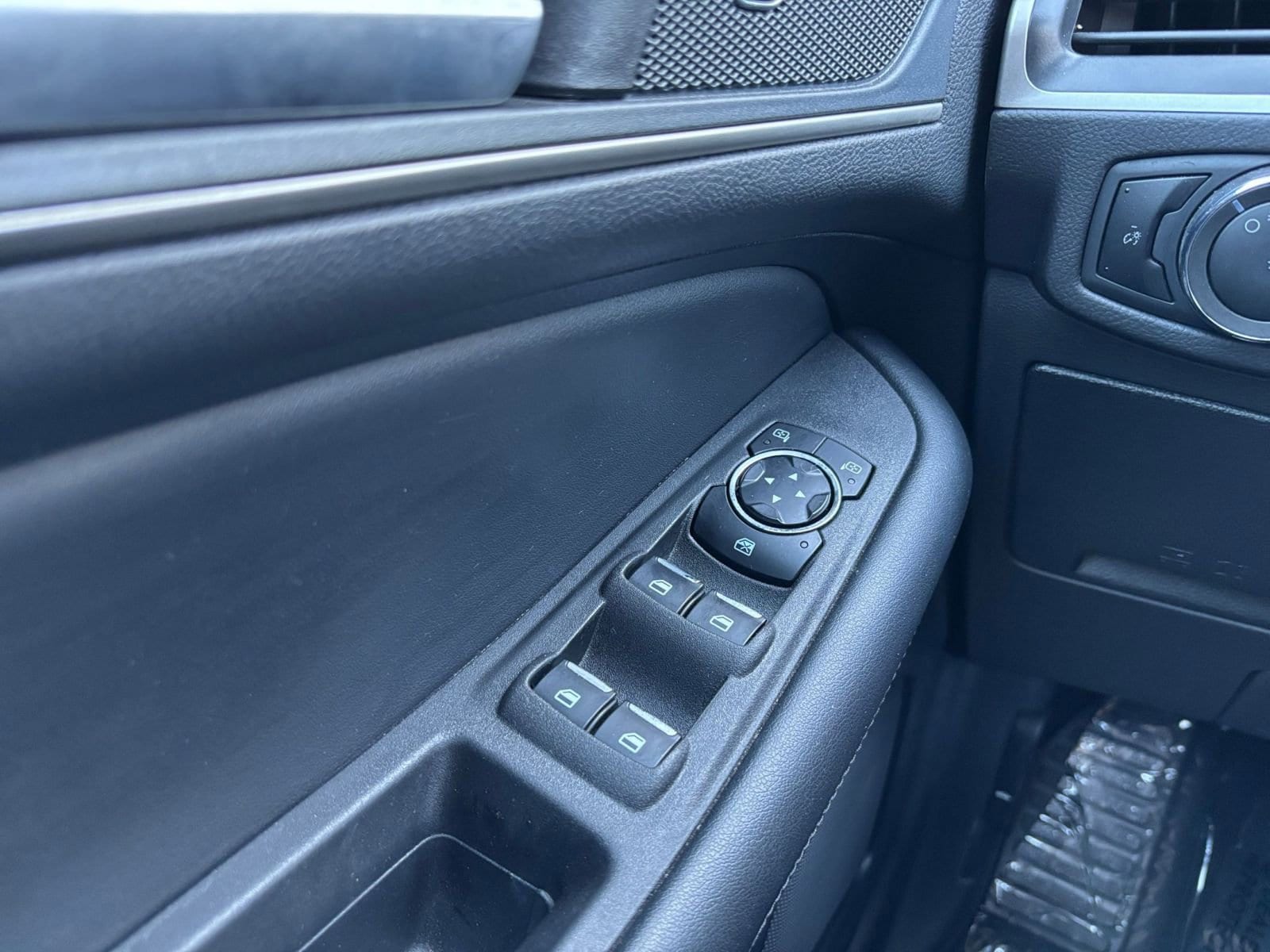 Thumbnail: 2024 Ford Edge - 20