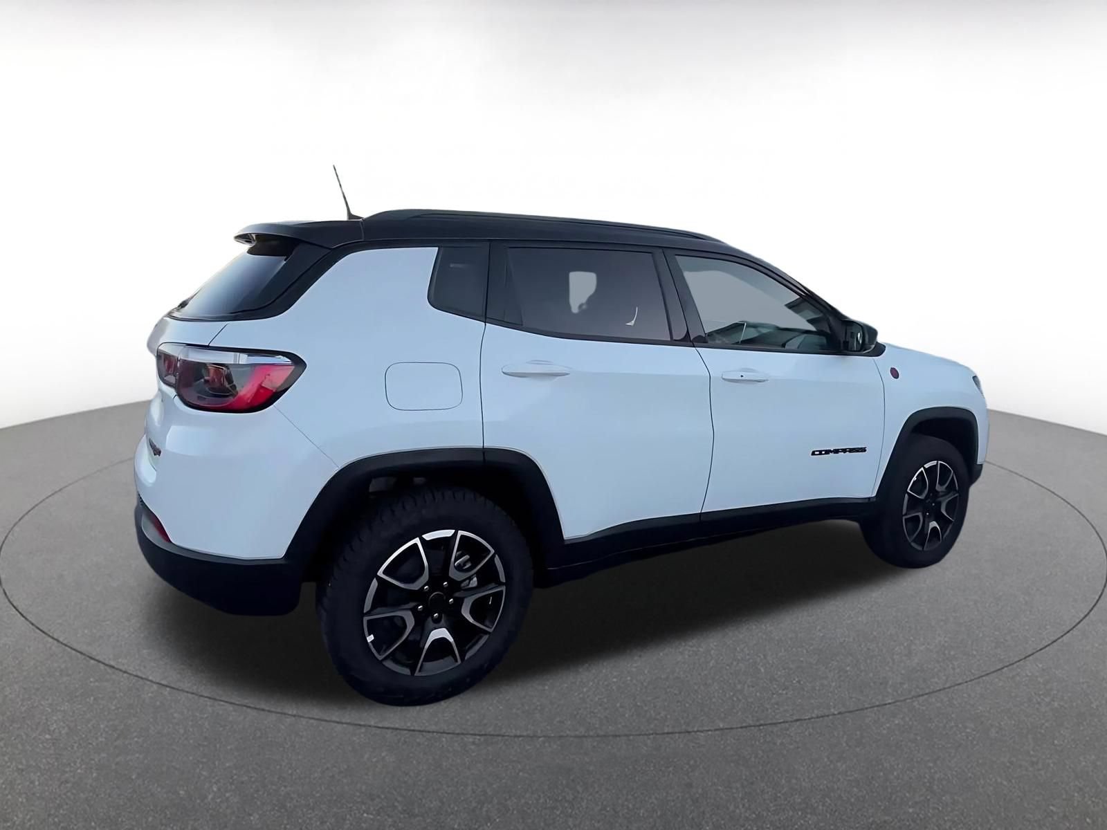 Thumbnail: 2025 Jeep Compass - 14
