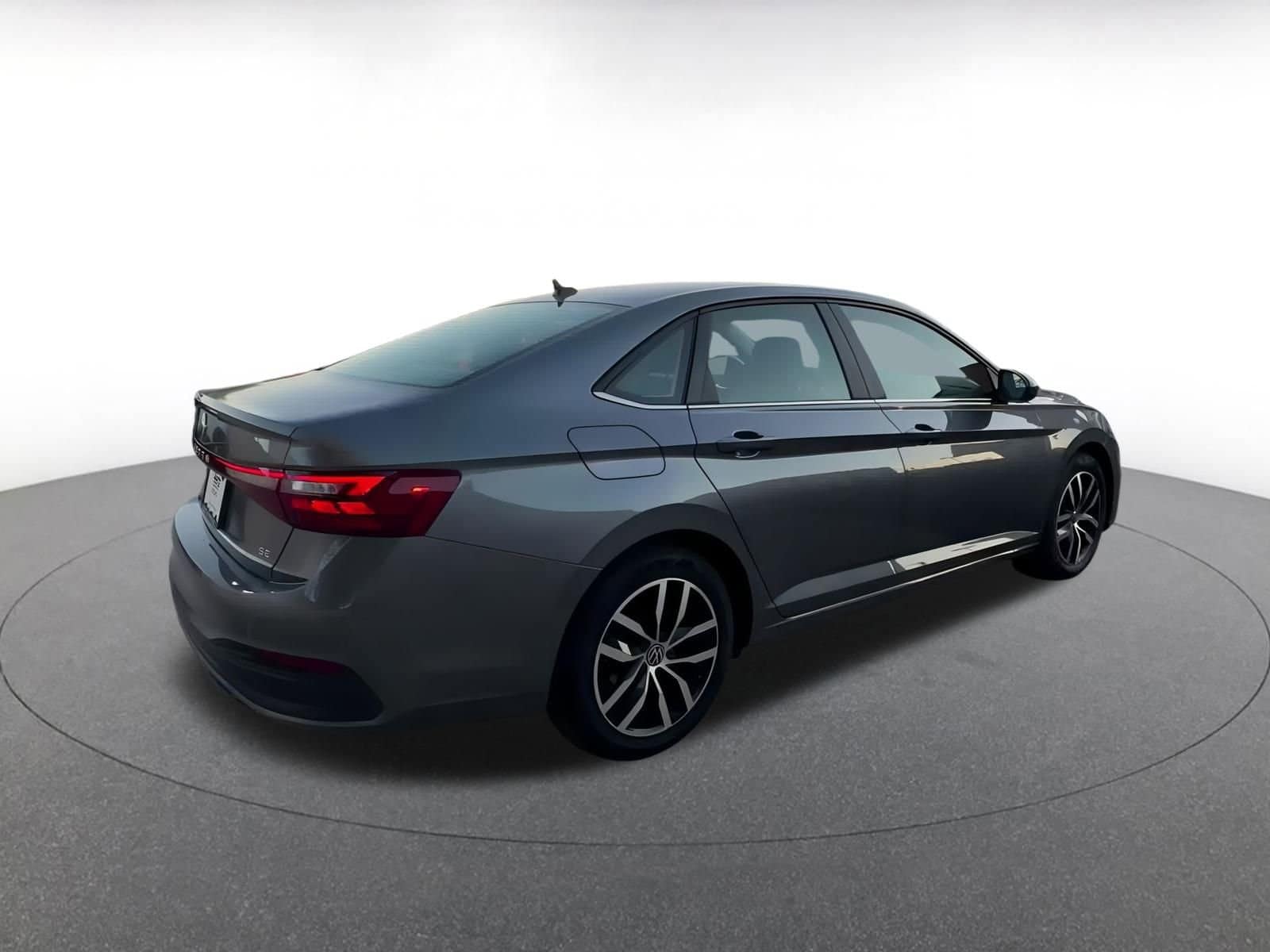 Thumbnail: 2025 Volkswagen Jetta - 14