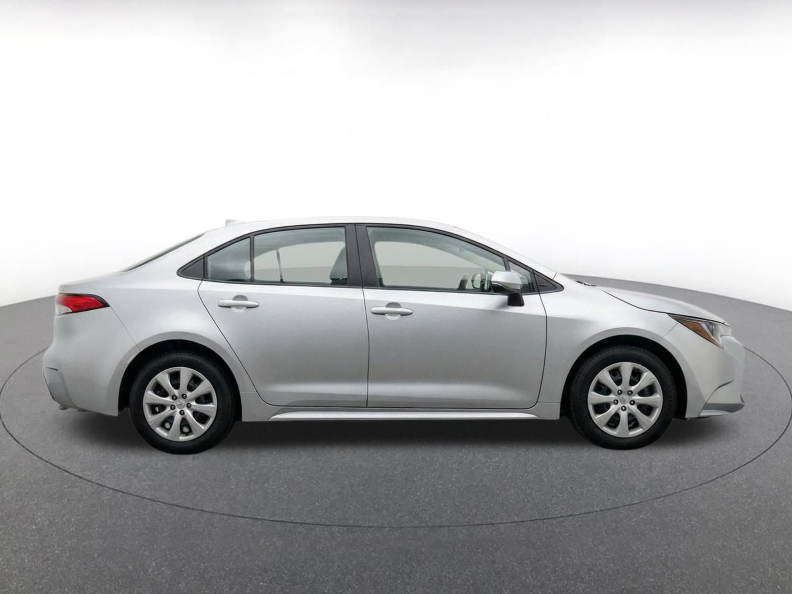 Thumbnail: 2025 Toyota Corolla - 10