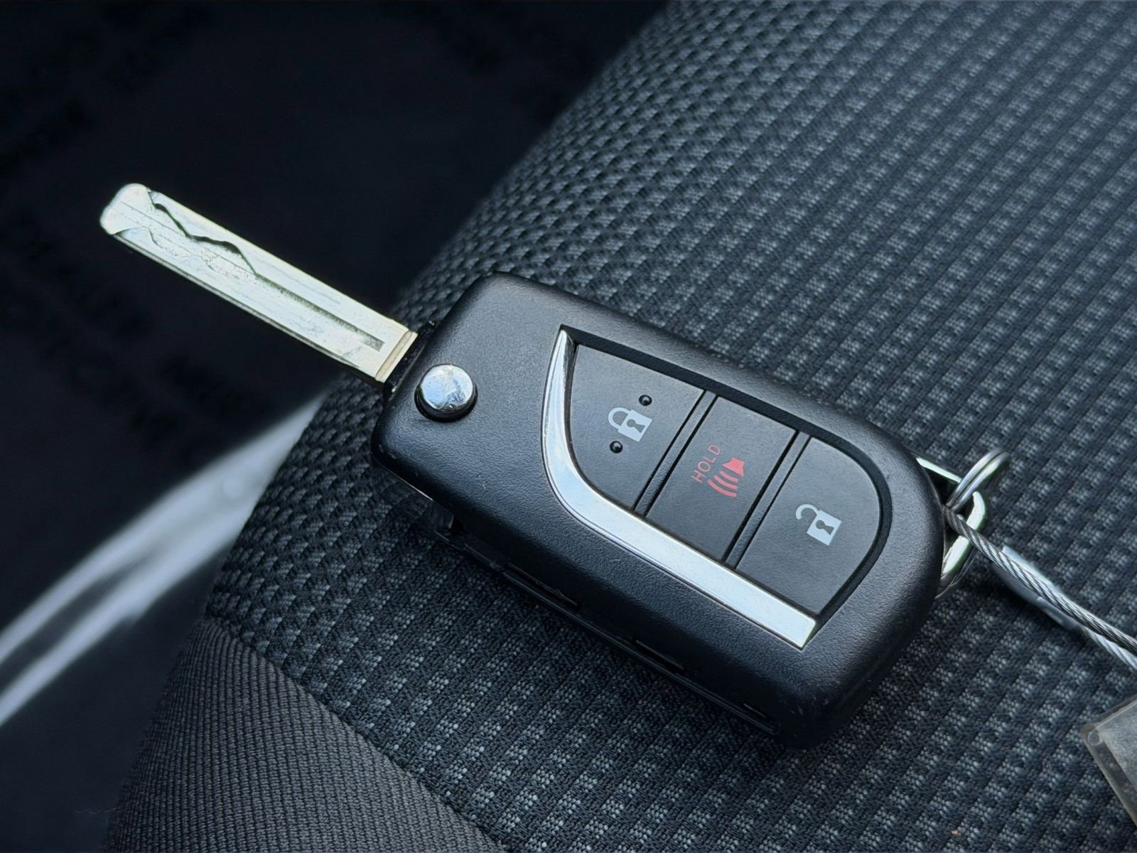 Thumbnail: 2025 Toyota RAV4 - 22