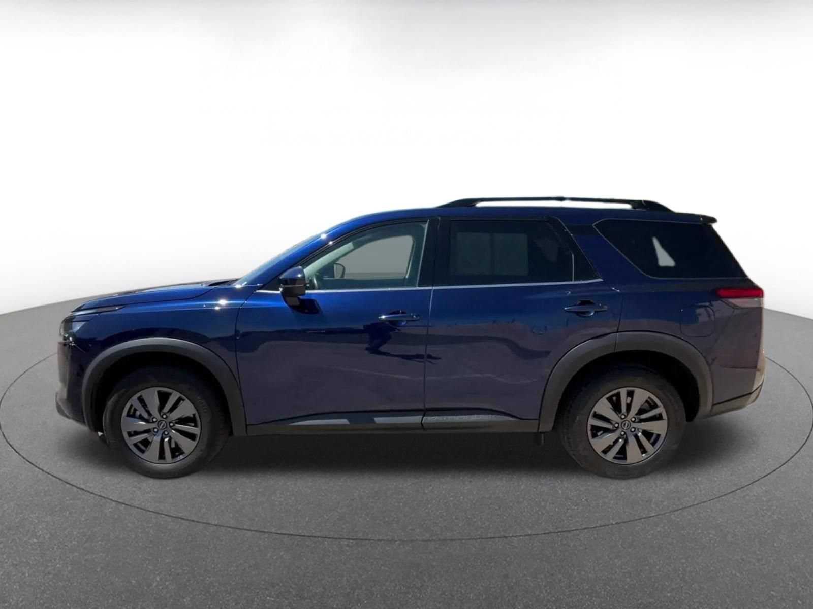 Thumbnail: 2025 Nissan Pathfinder - 9