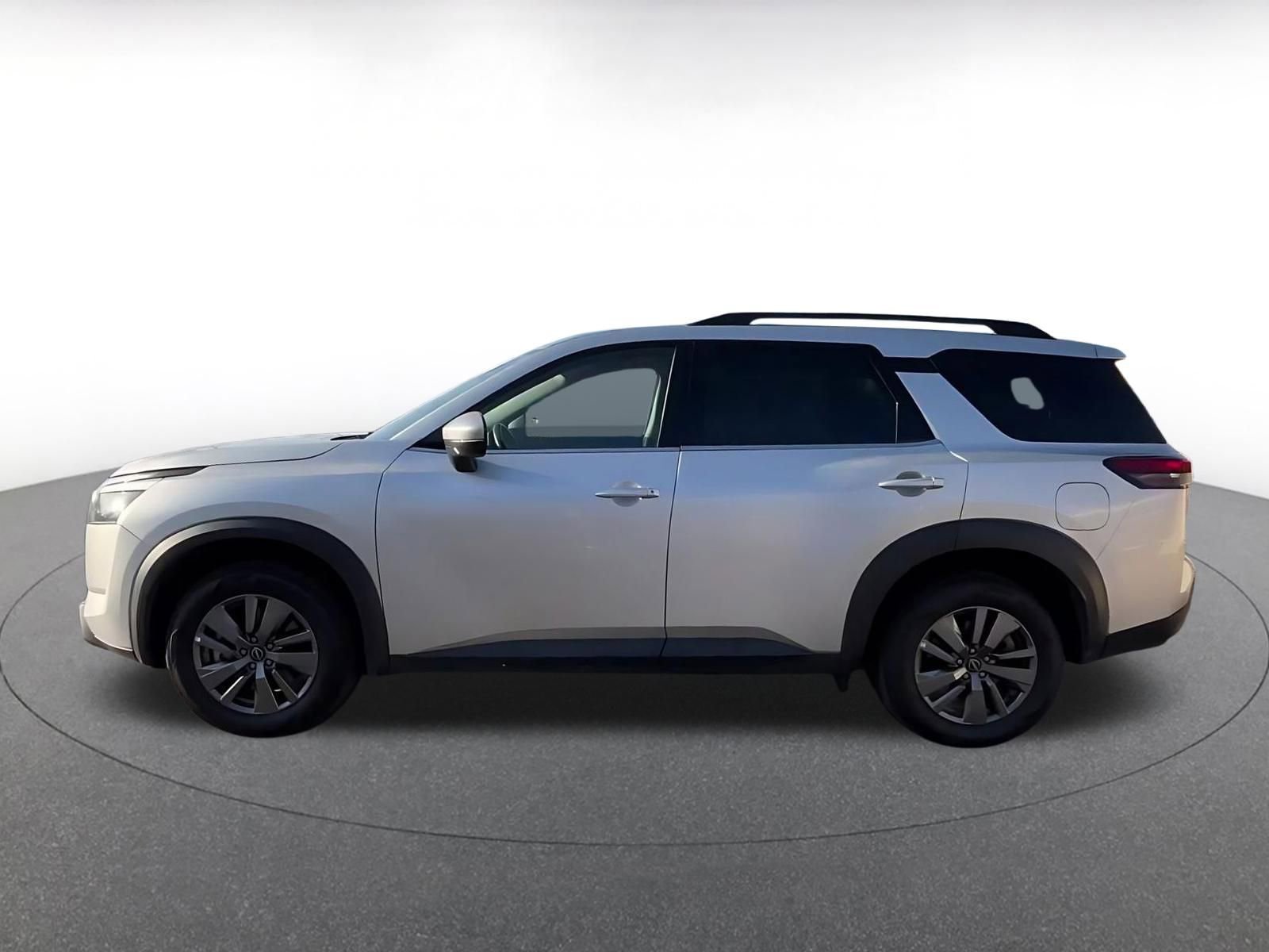 Thumbnail: 2025 Nissan Pathfinder - 9