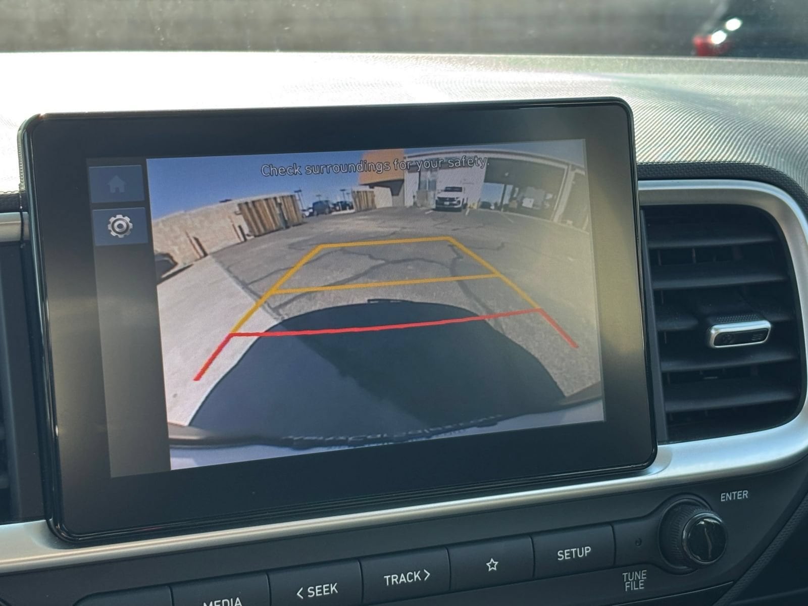 Thumbnail: 2025 Hyundai Venue - 21