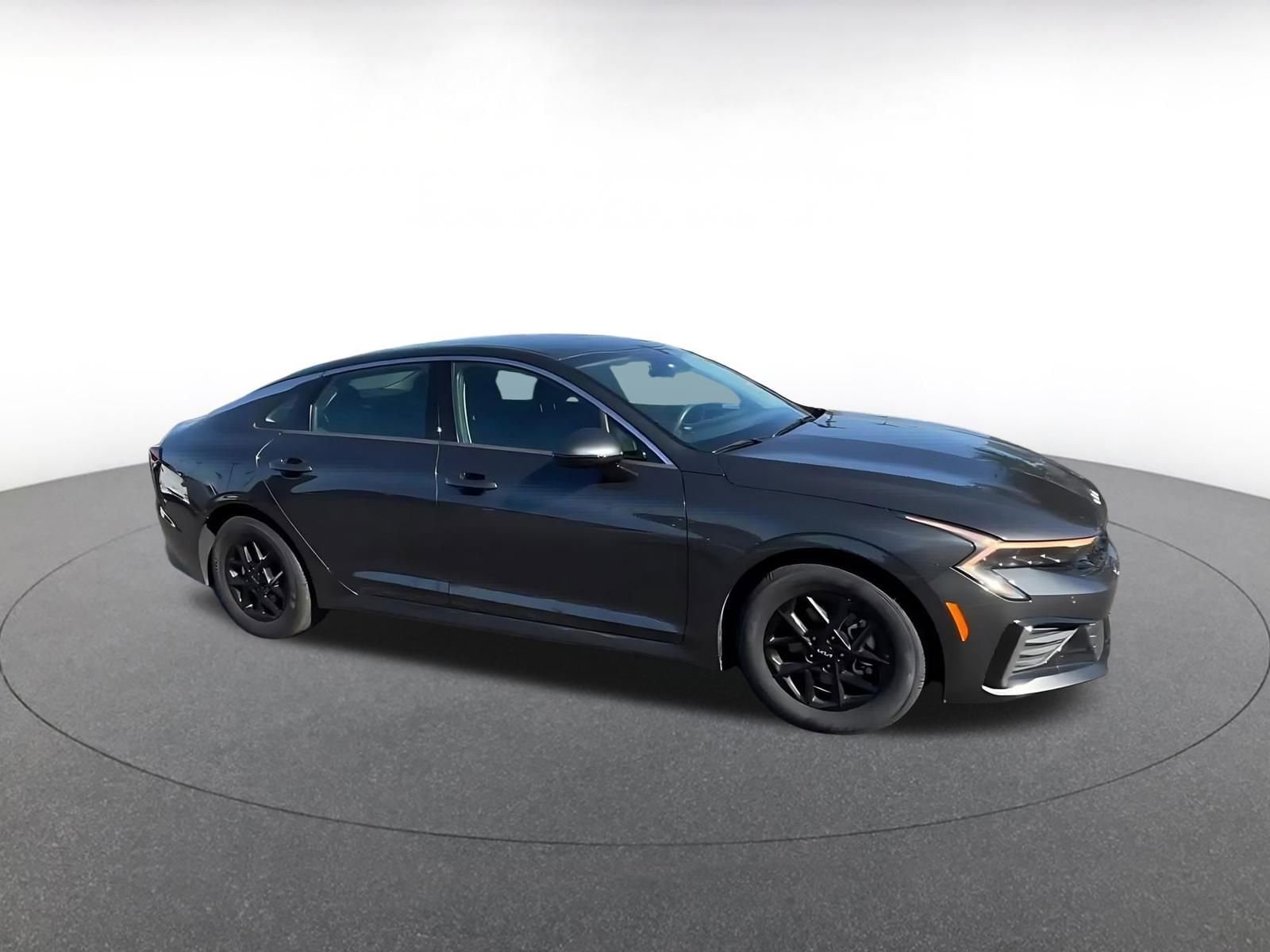 Thumbnail: 2025 Kia K5 - 2