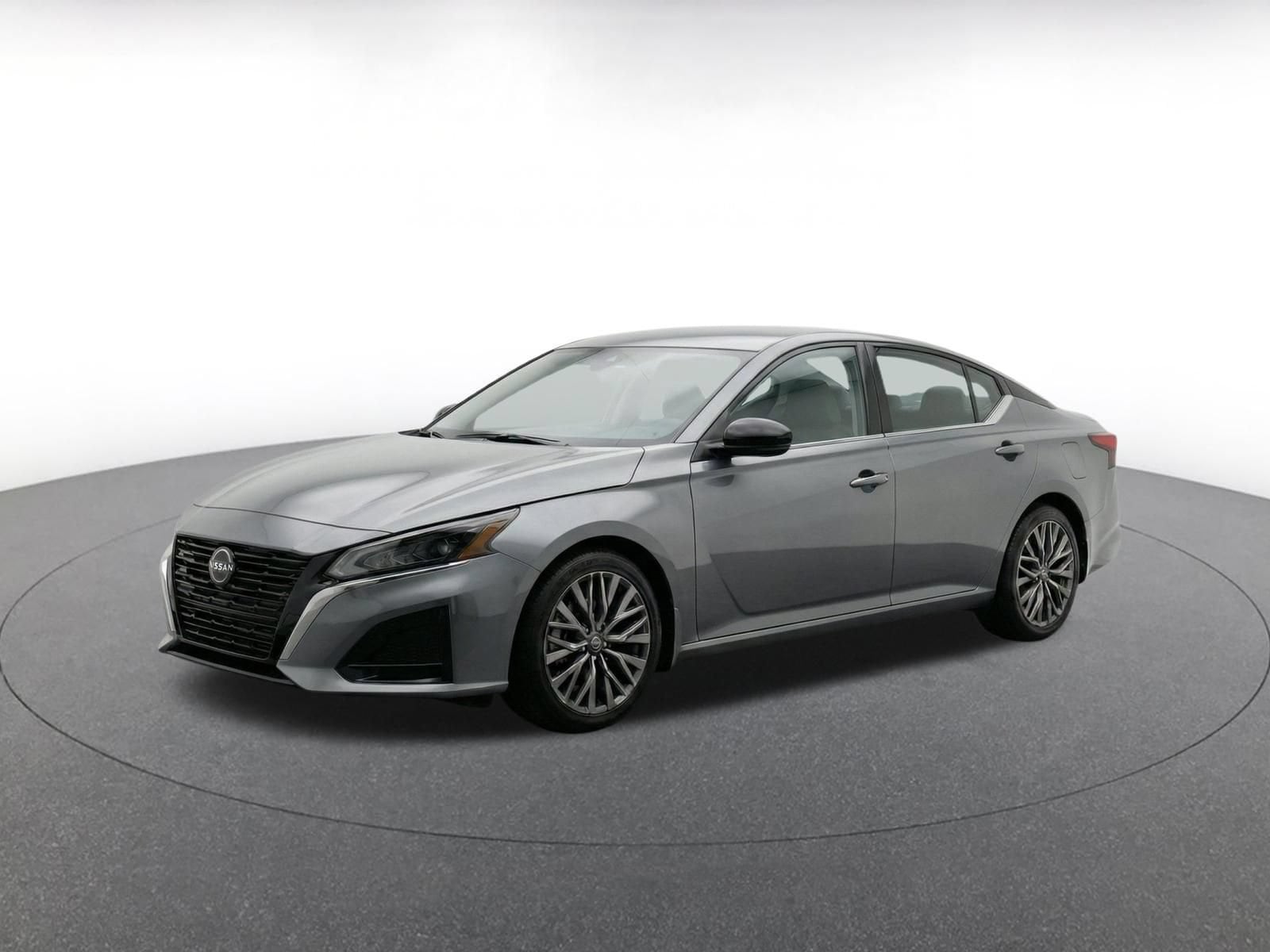 Thumbnail: 2025 Nissan Altima - 3