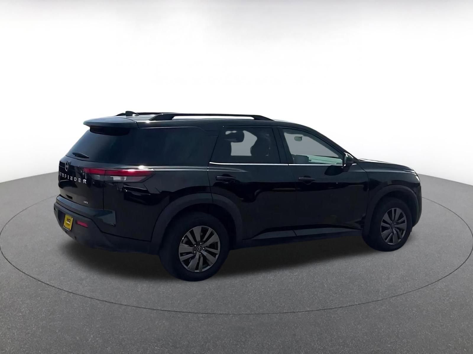 Thumbnail: 2025 Nissan Pathfinder - 15