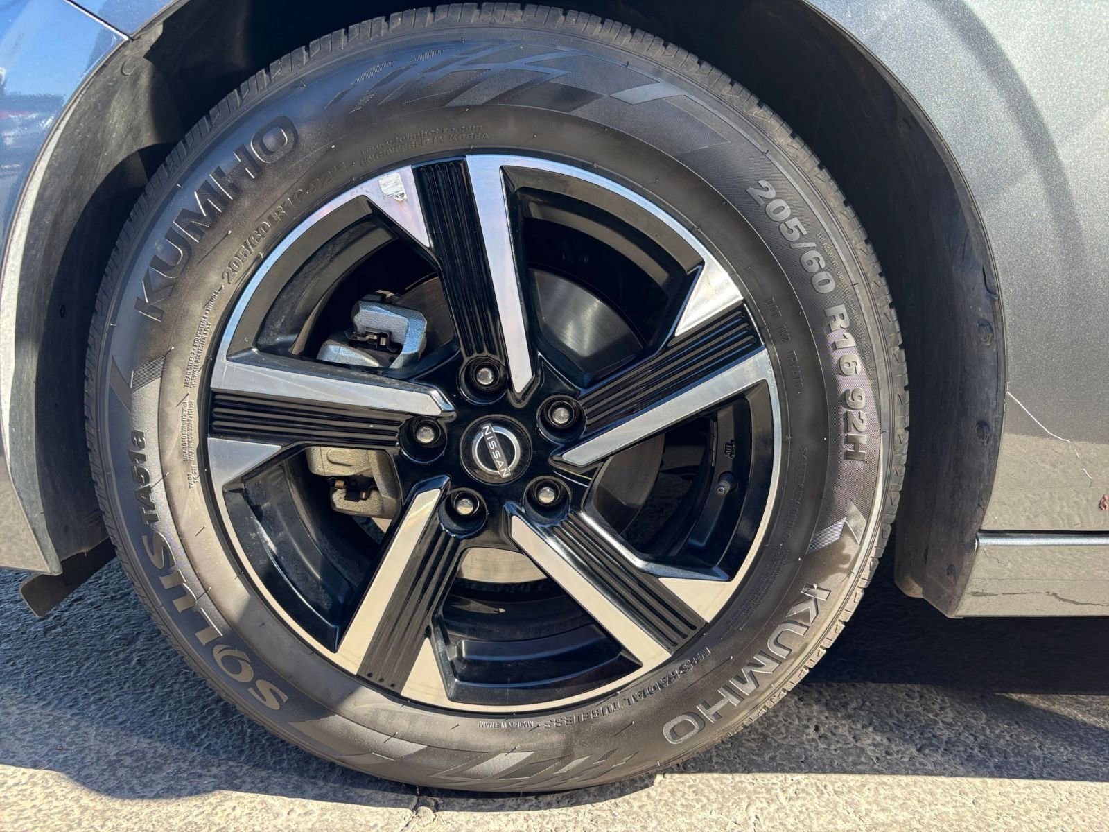 Thumbnail: 2025 Nissan Sentra - 28