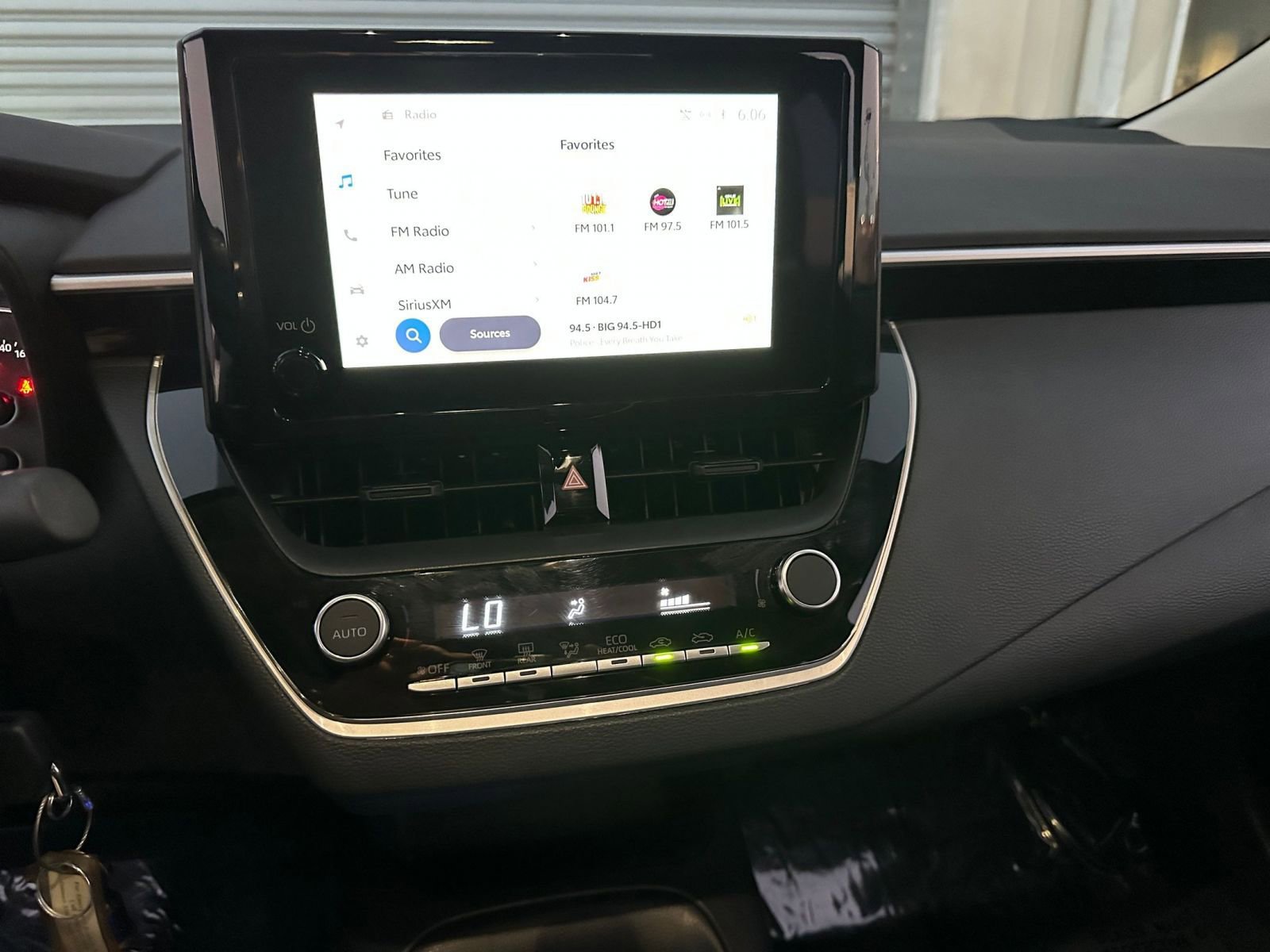 Thumbnail: 2025 Toyota Corolla - 18