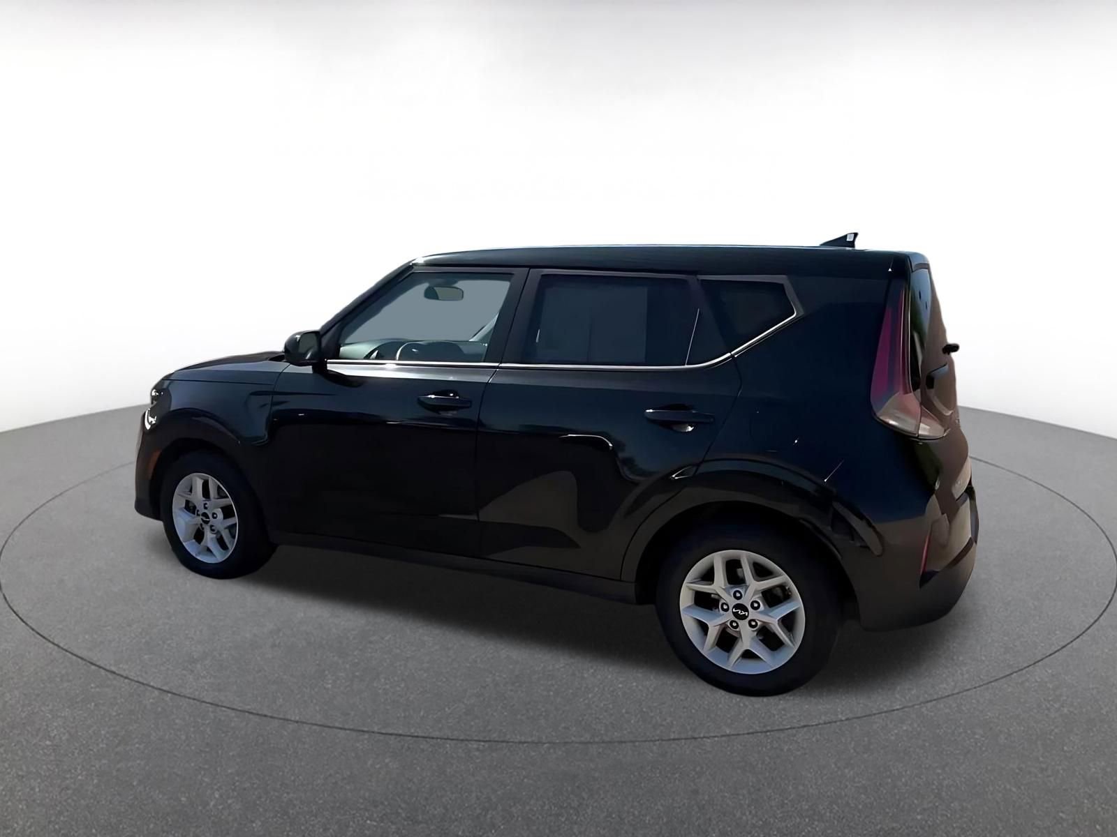 Thumbnail: 2024 Kia Soul - 10