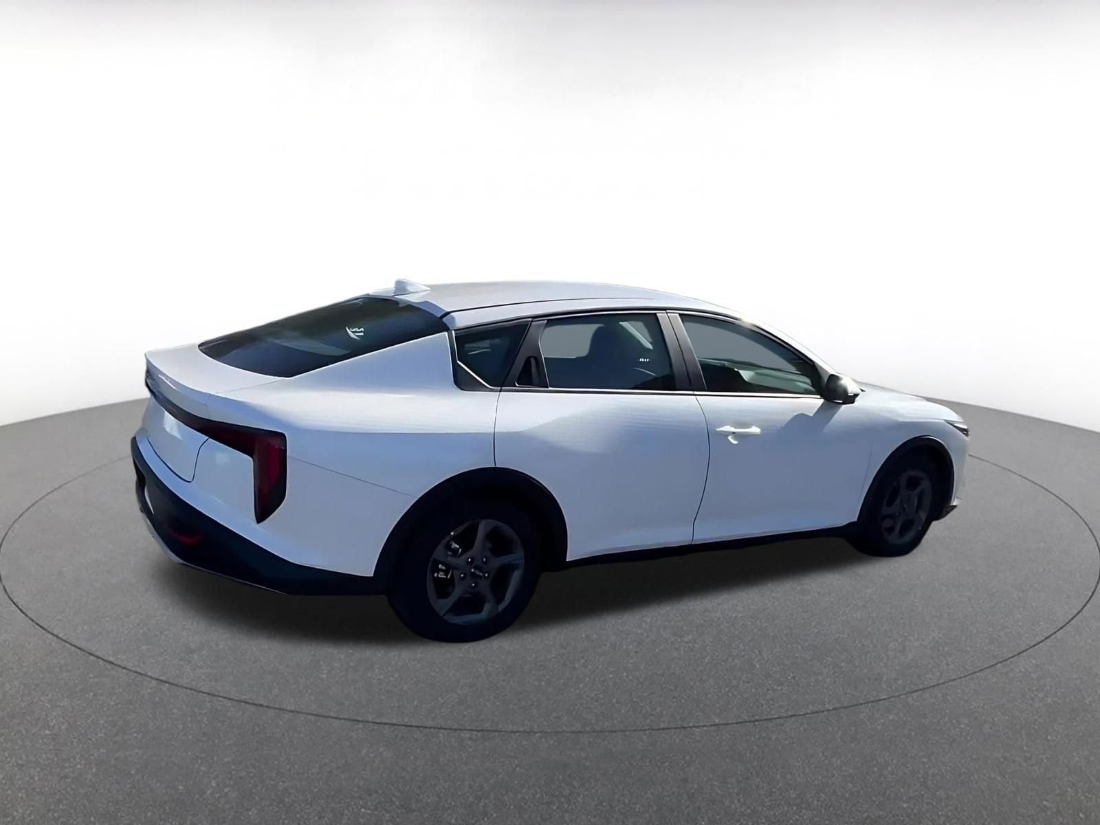 Thumbnail: 2025 Kia K4 - 12