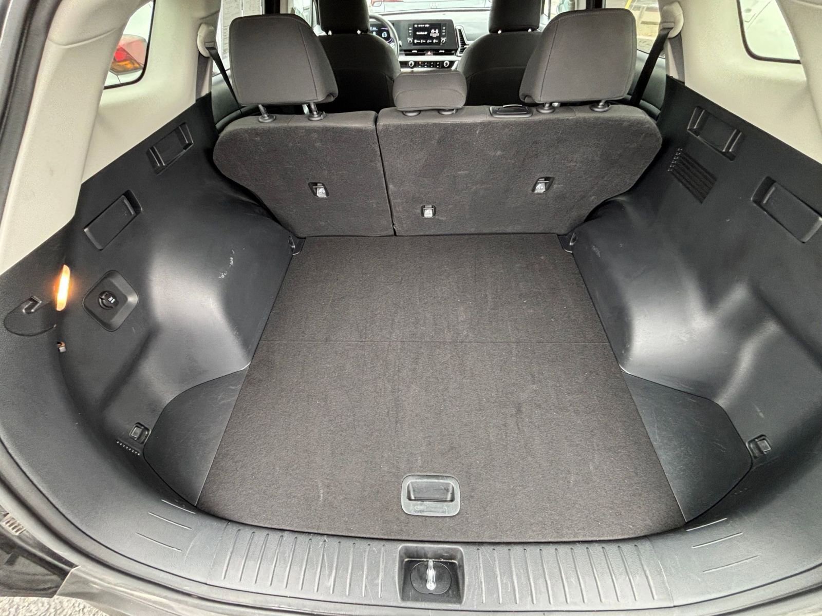 Thumbnail: 2025 Kia Sportage - 30