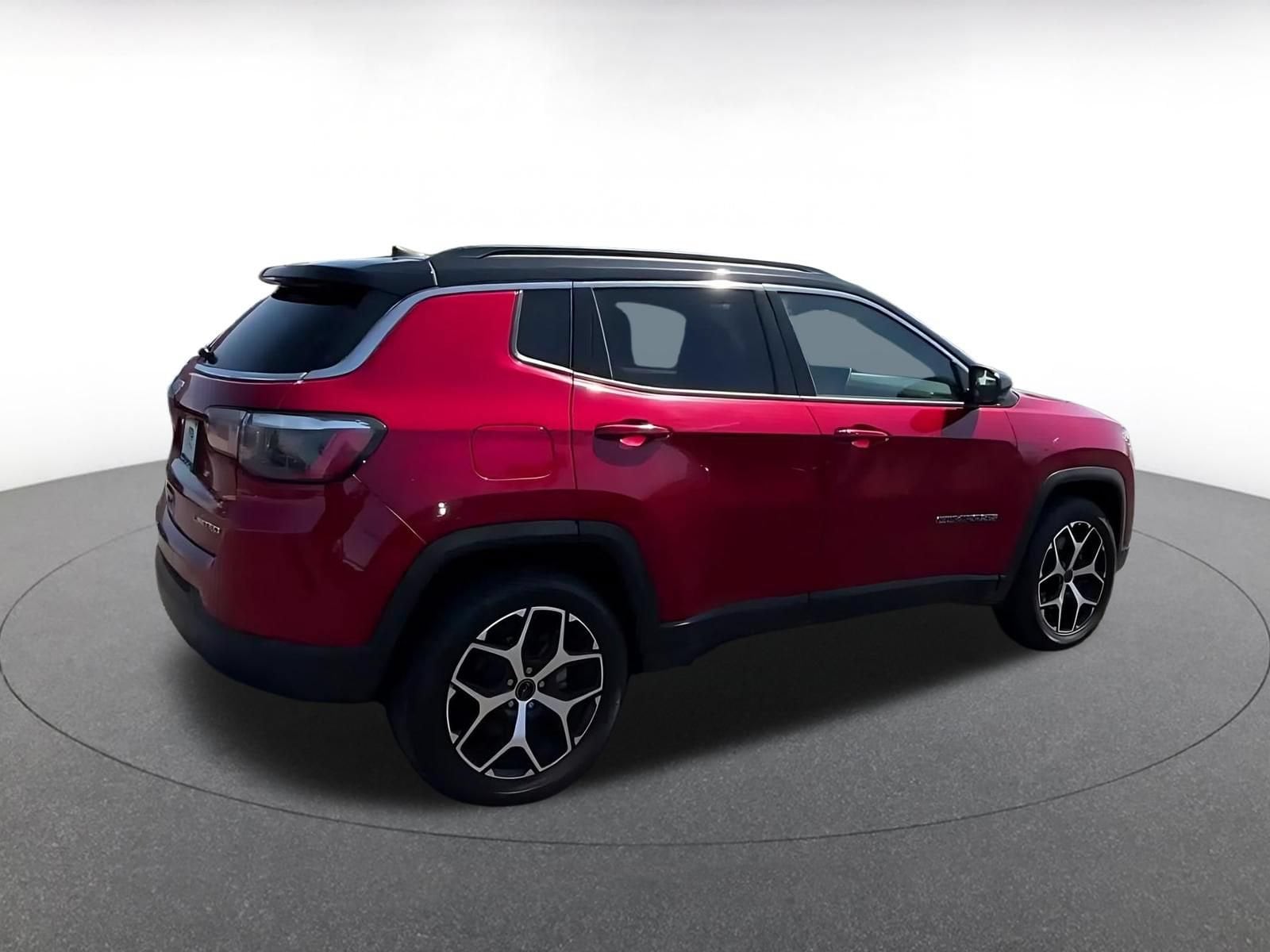Thumbnail: 2025 Jeep Compass - 15