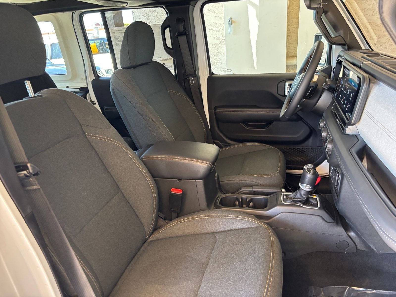 Thumbnail: 2025 Jeep Wrangler - 35