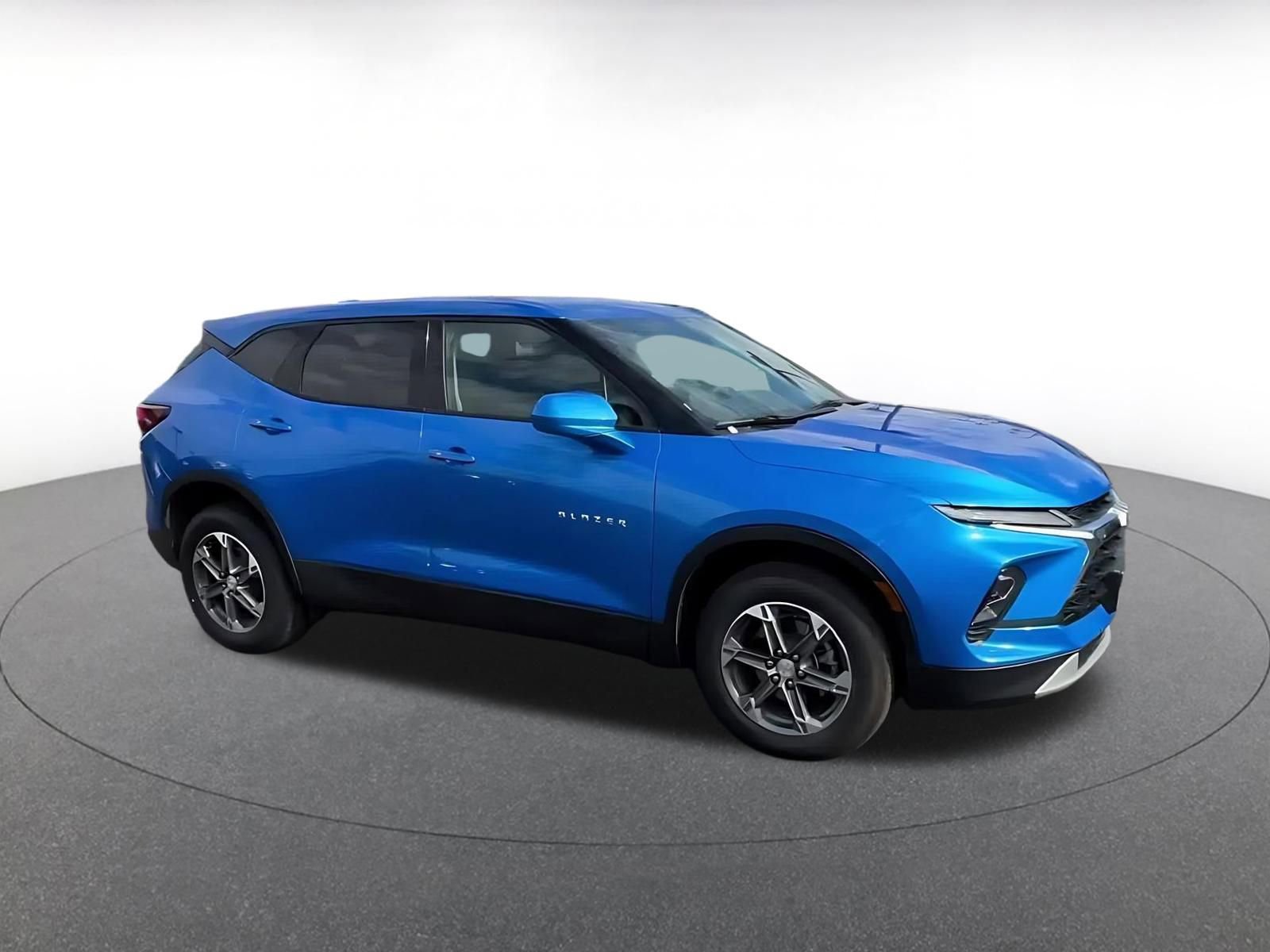 Thumbnail: 2025 Chevrolet Blazer - 2