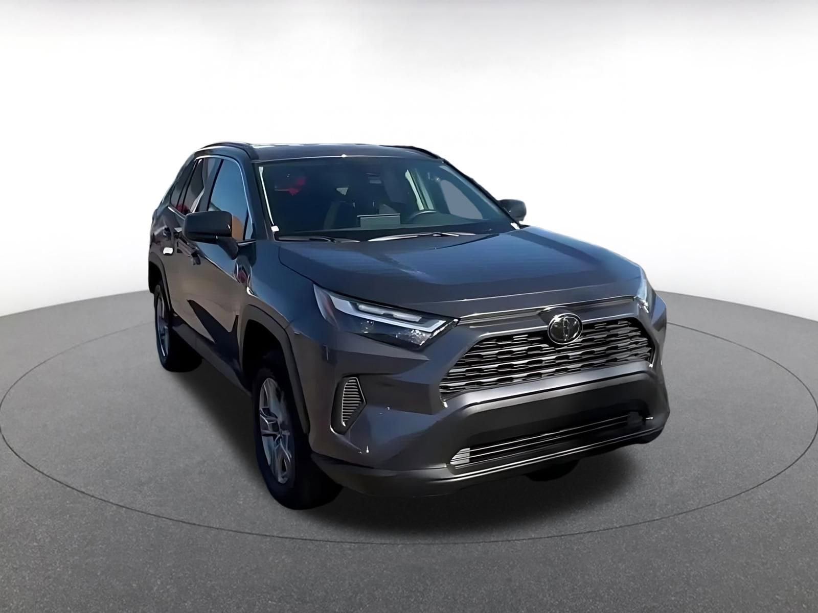 Thumbnail: 2025 Toyota RAV4 - 3