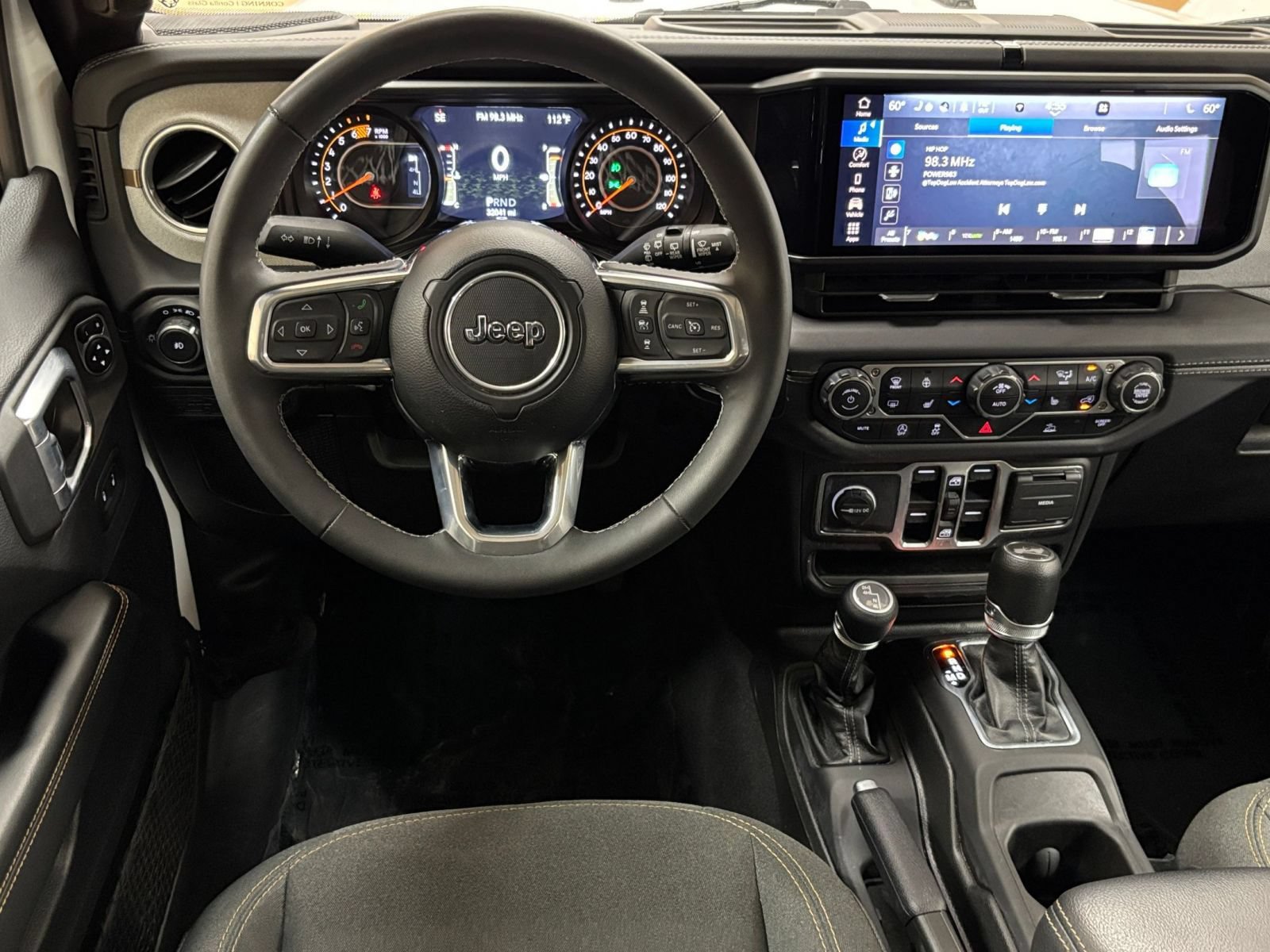 Thumbnail: 2025 Jeep Wrangler - 34