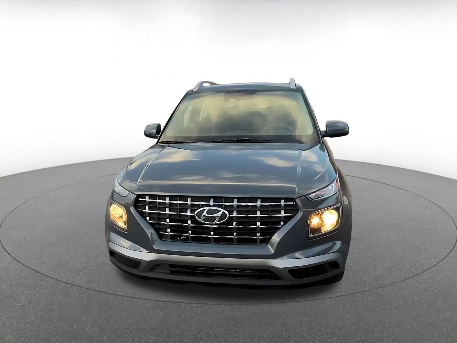 Thumbnail: 2026 Hyundai Venue - 4