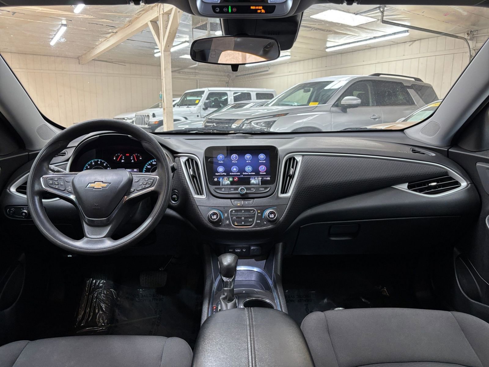 Thumbnail: 2023 Chevrolet Malibu - 34