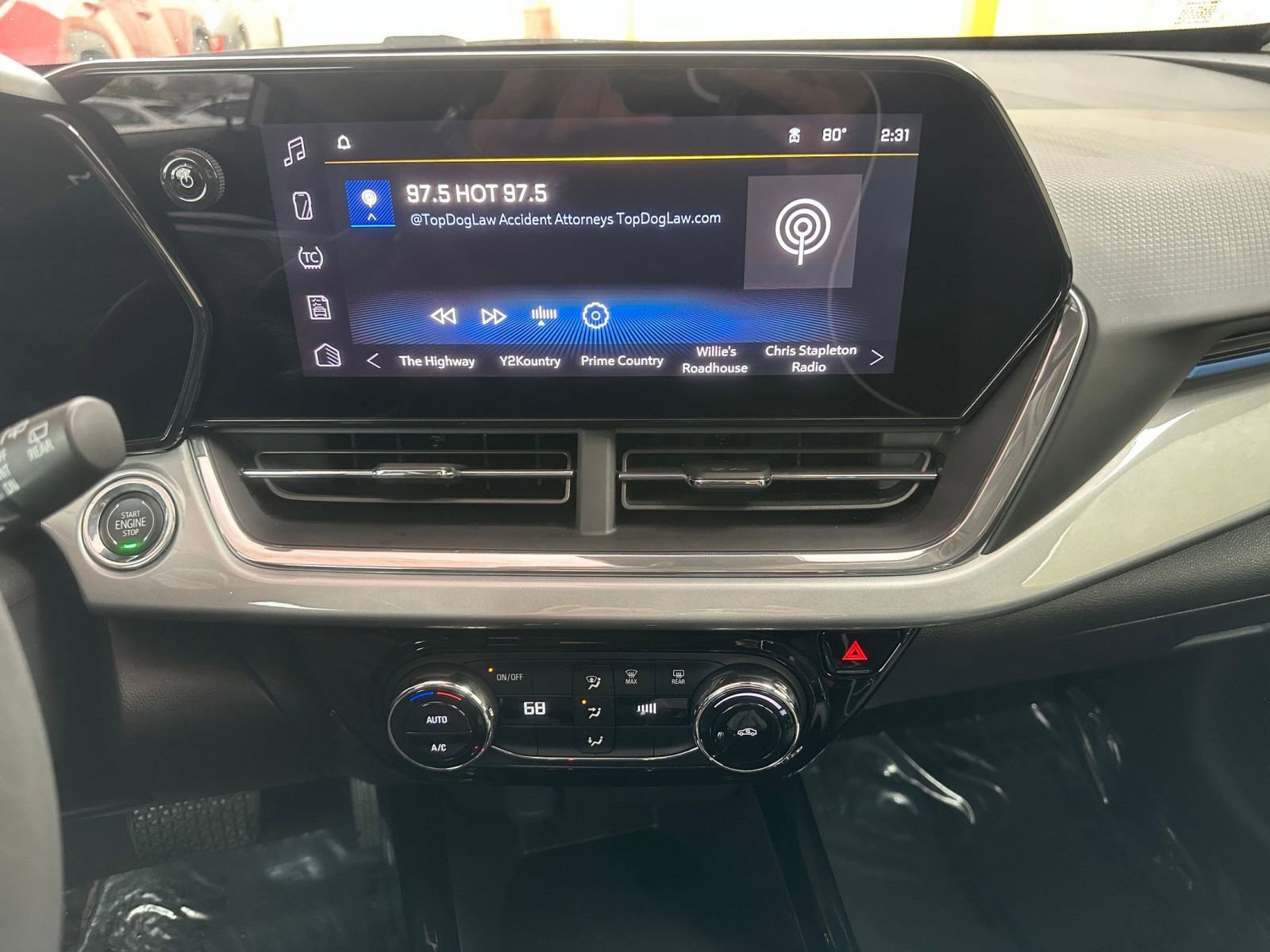 Thumbnail: 2025 Chevrolet Trax - 18