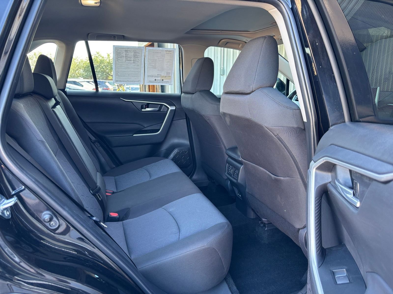 Thumbnail: 2025 Toyota RAV4 - 28