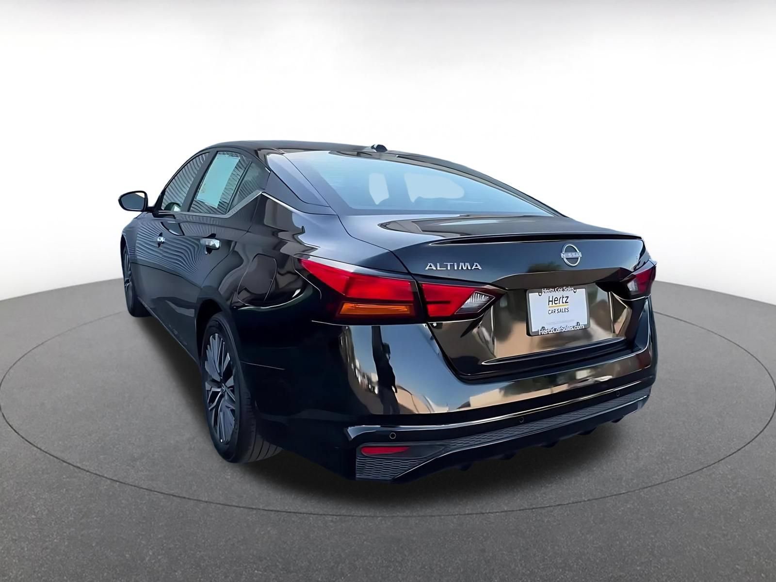 Thumbnail: 2025 Nissan Altima - 10