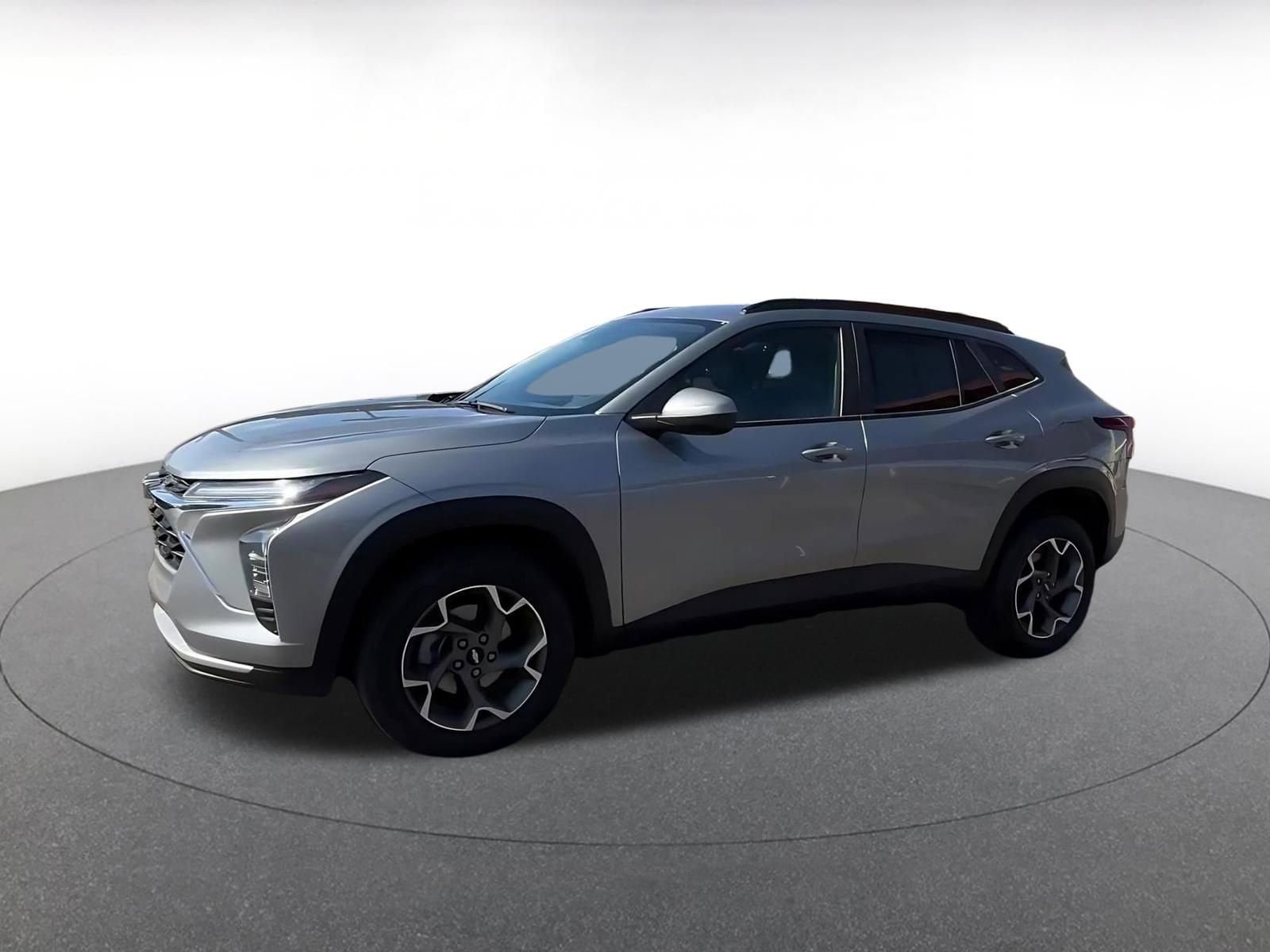 Thumbnail: 2025 Chevrolet Trax - 8