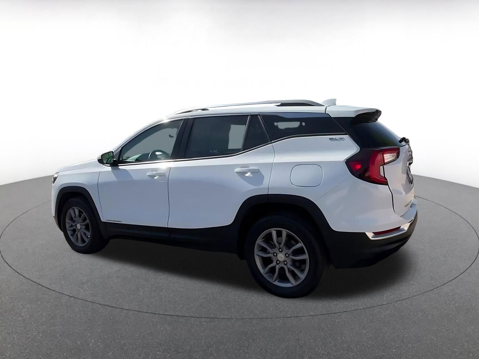 Thumbnail: 2024 GMC Terrain - 10