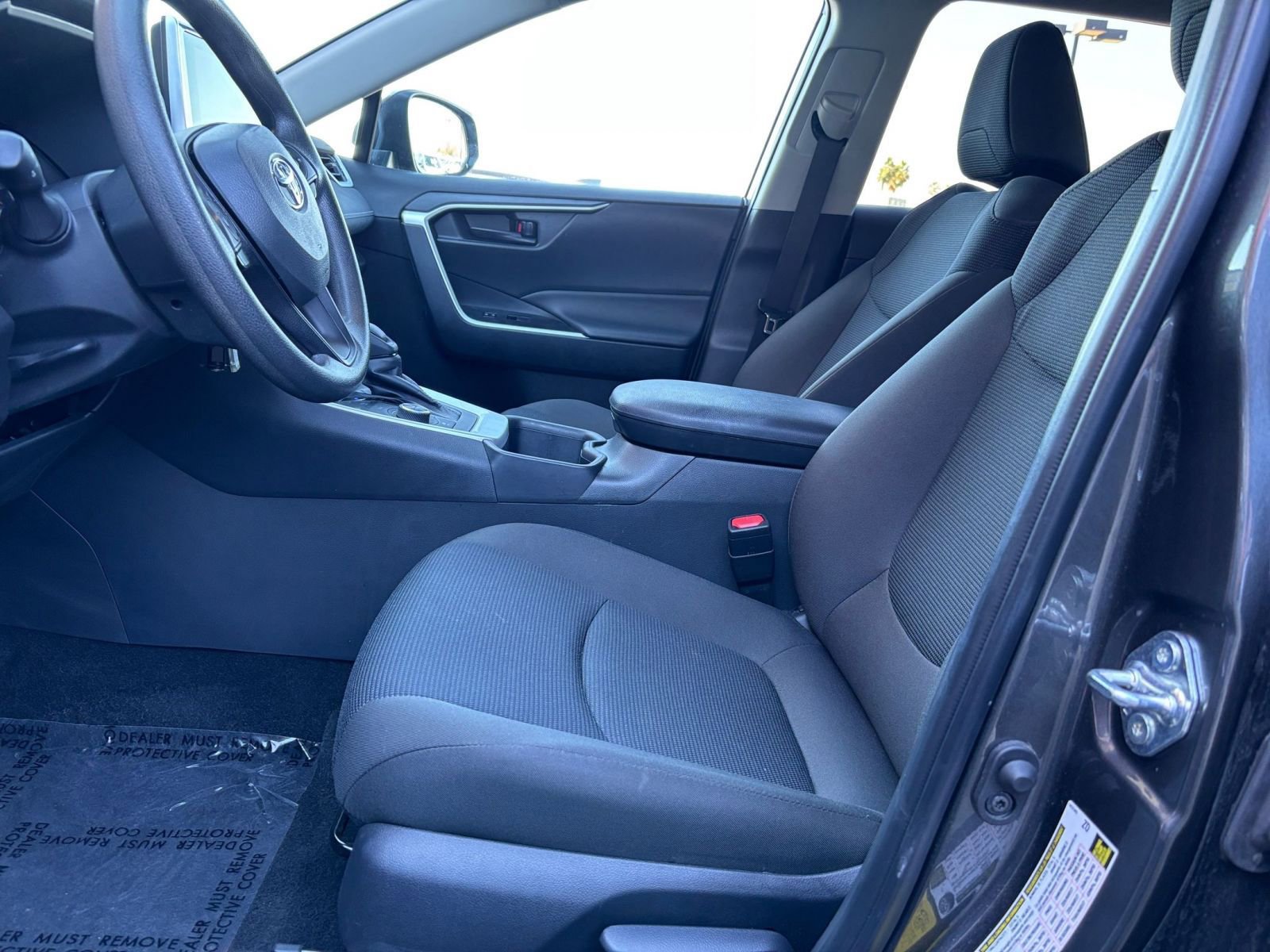 Thumbnail: 2025 Toyota RAV4 - 25